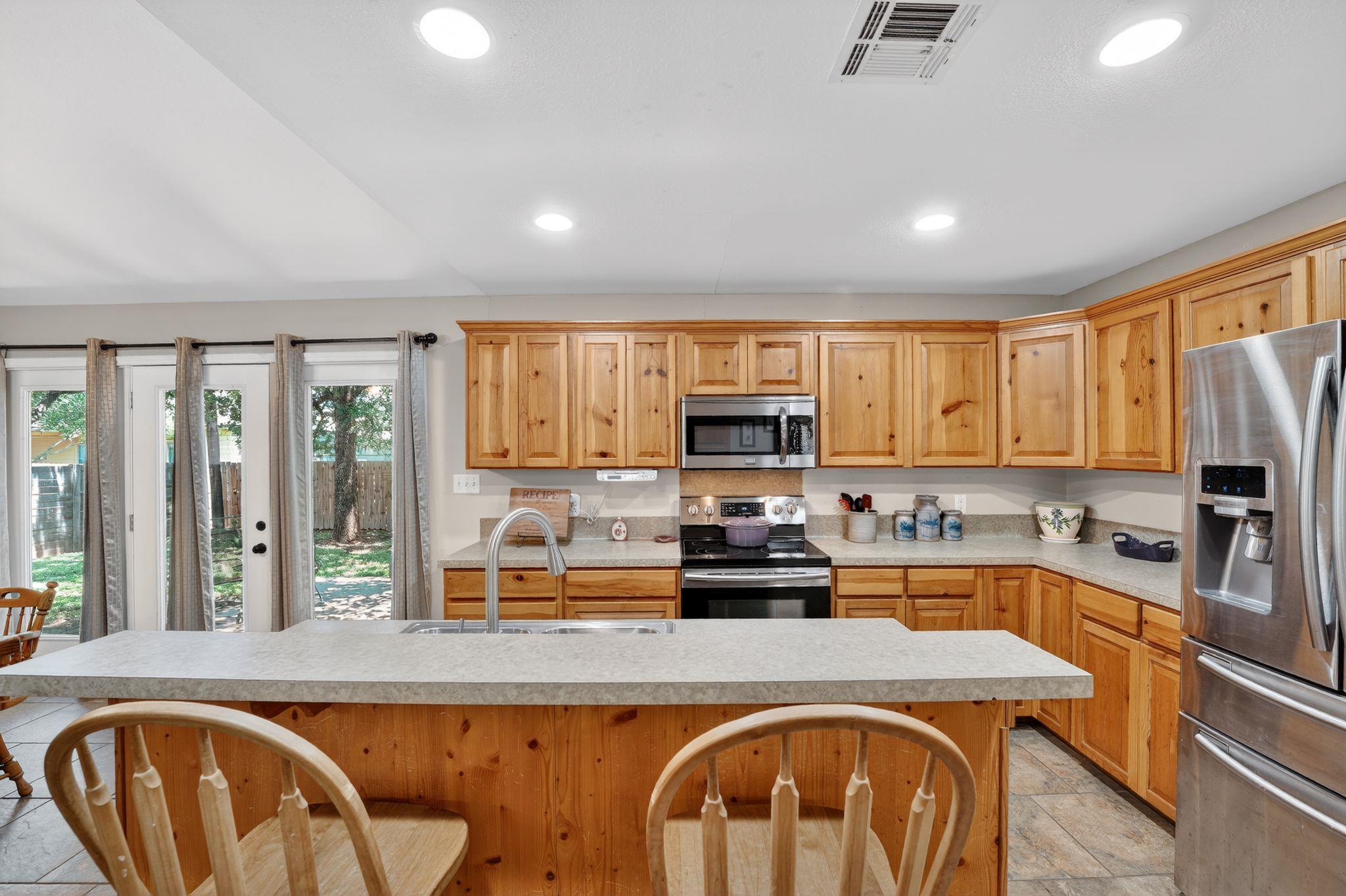 629 Birch Ln Property Photo 17
