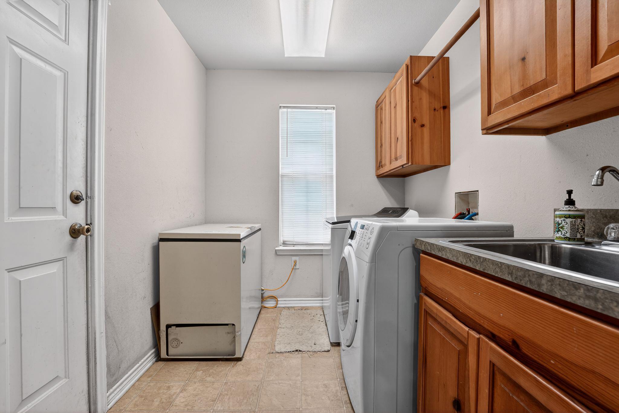 629 Birch Ln Property Photo 31