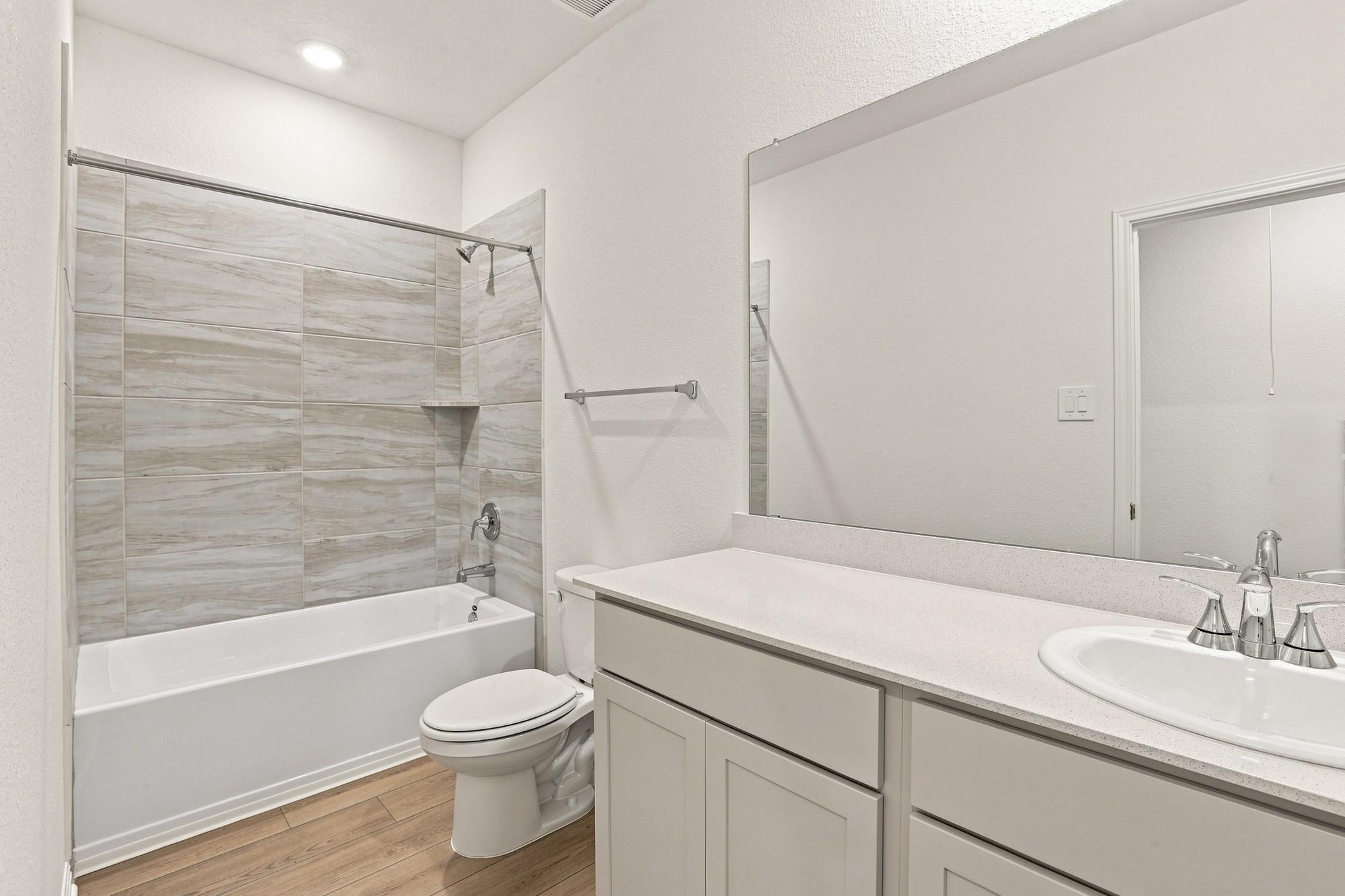 180 Coopers Hawk Crst Property Photo 12