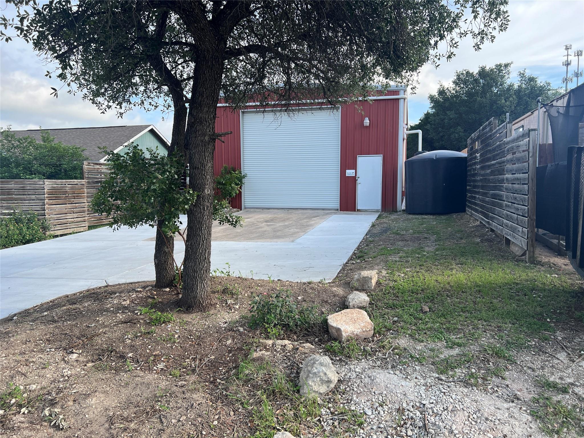 15114 Iowa St Property Photo 13