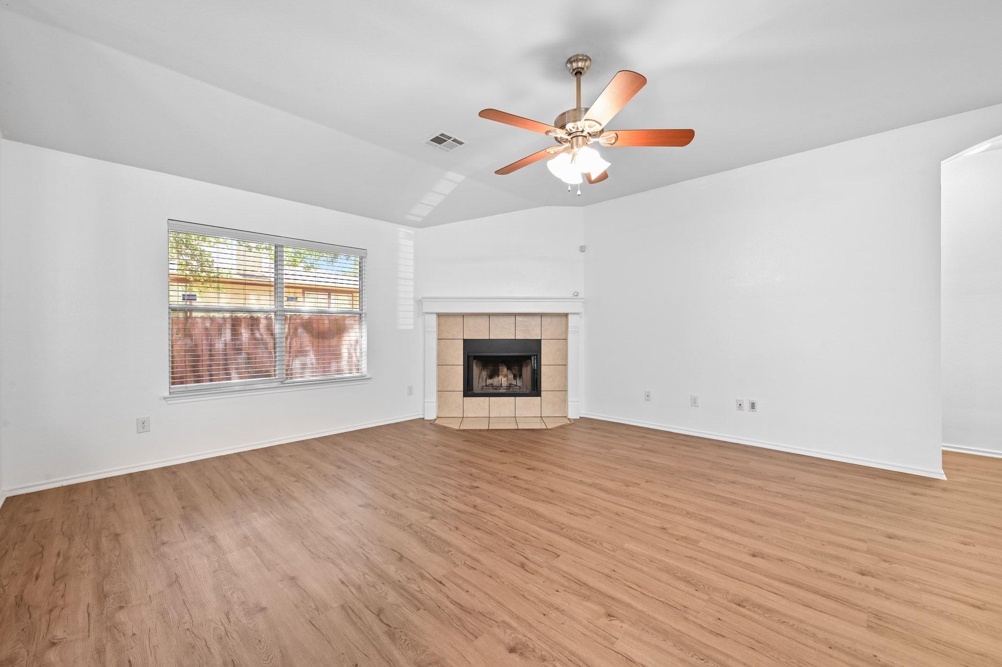 117 Pedernales Dr Property Photo 9