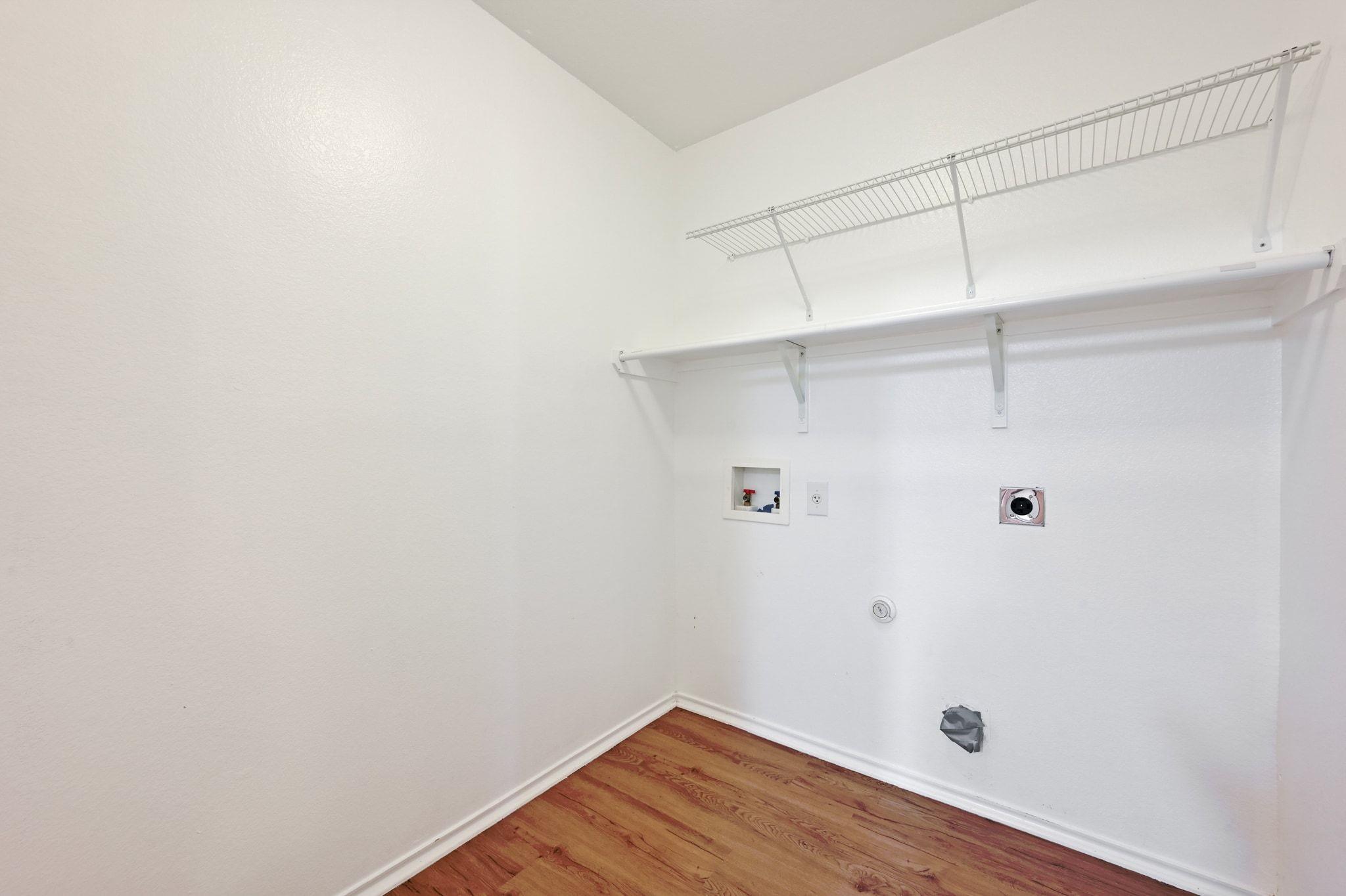 117 Pedernales Dr Property Photo 23