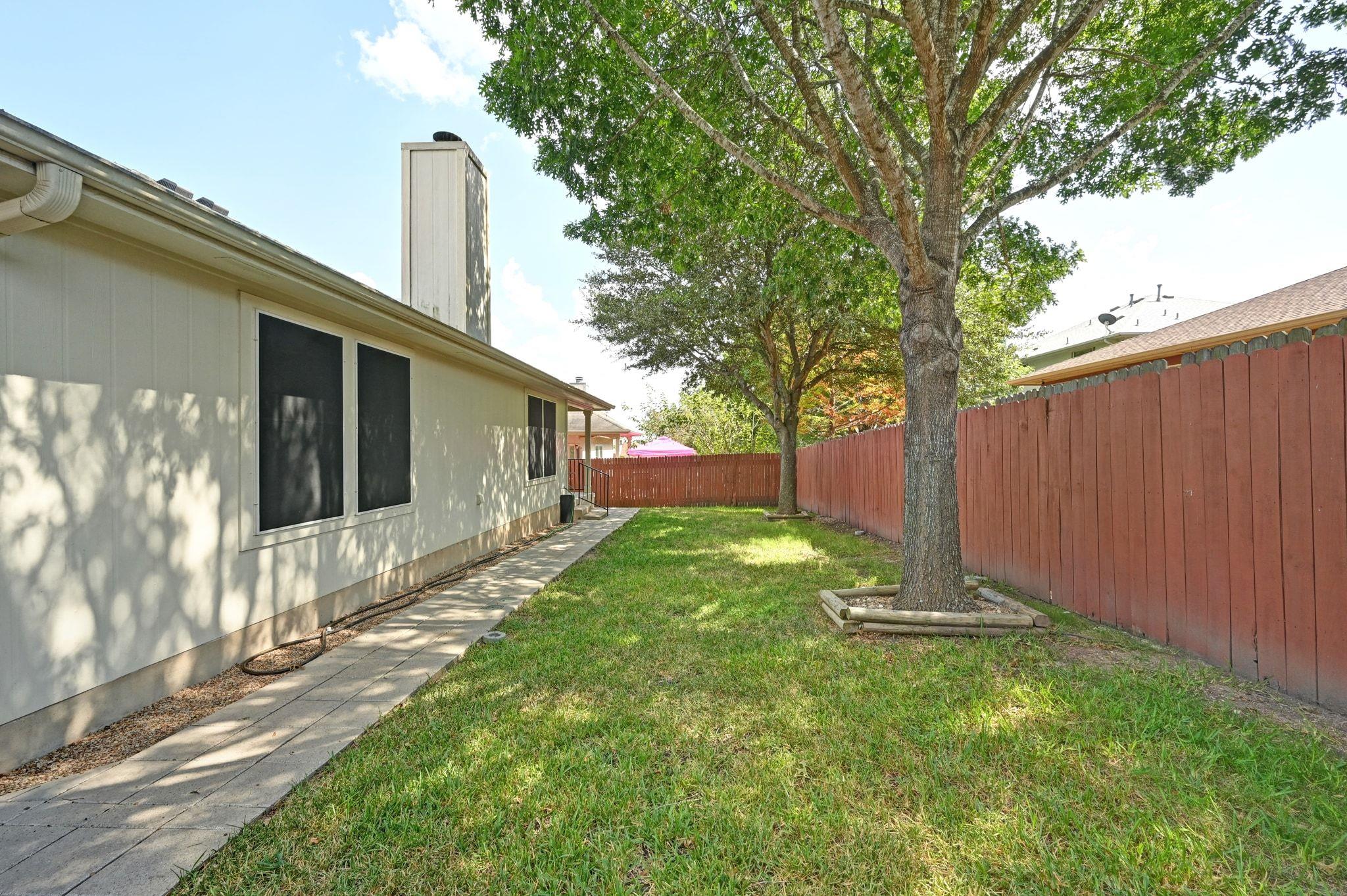117 Pedernales Dr Property Photo 27