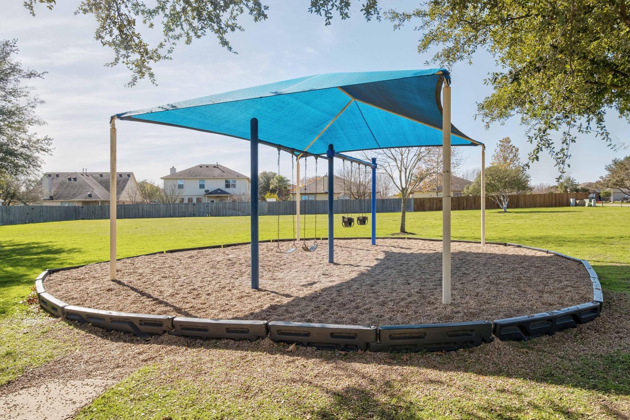 117 Pedernales Dr Property Photo 35