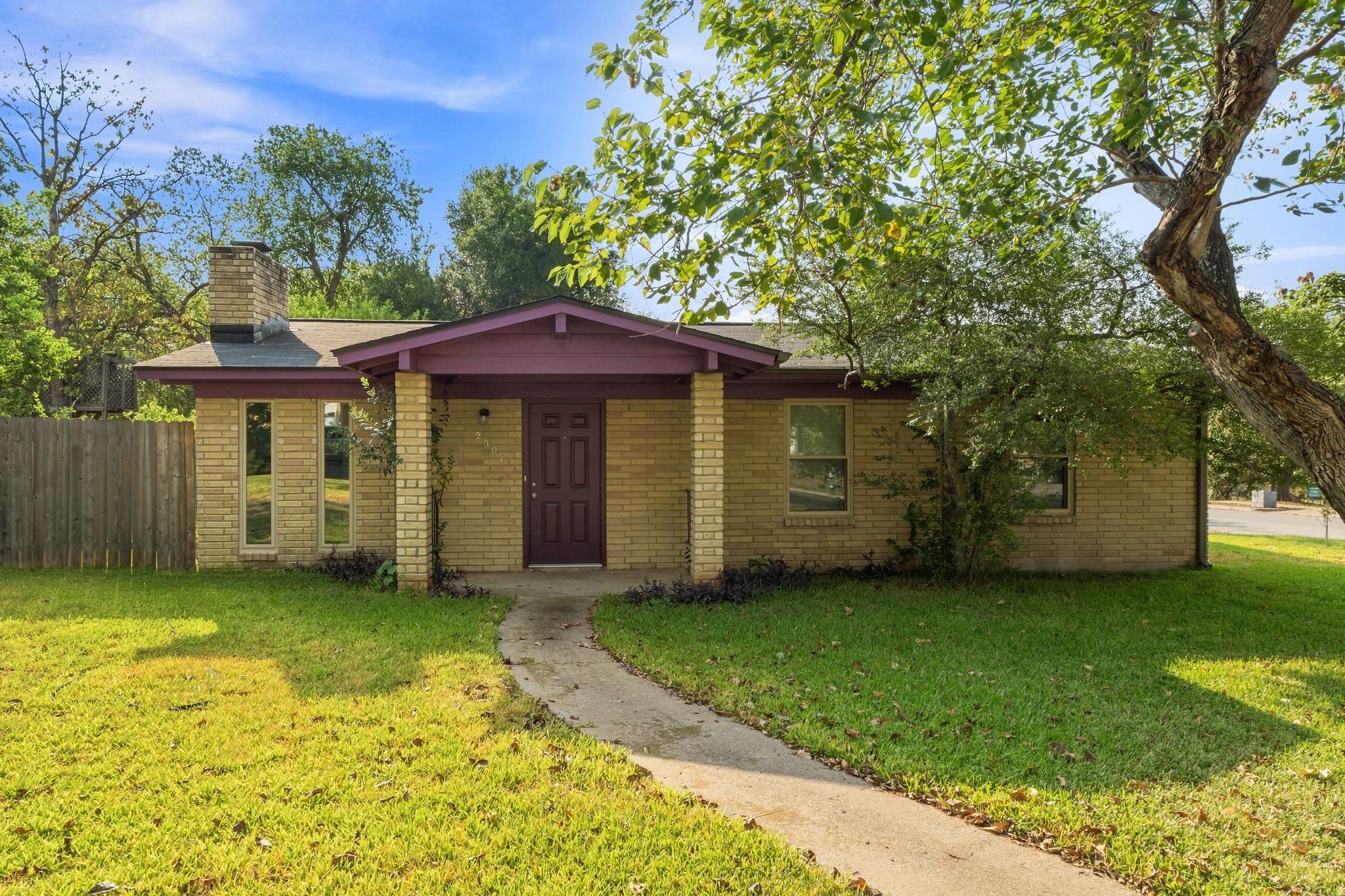 2507 Biggs Dr Property Photo 3