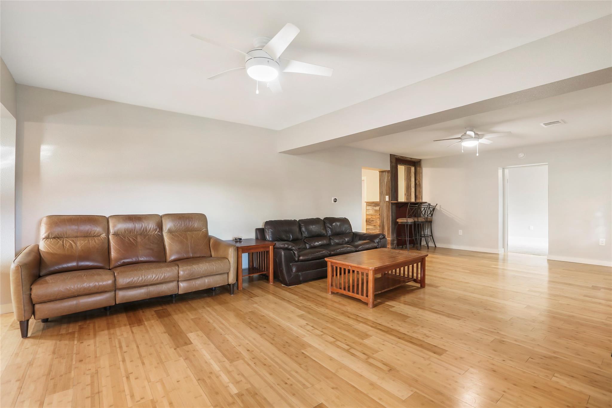 602 W Grady Dr Property Photo 6