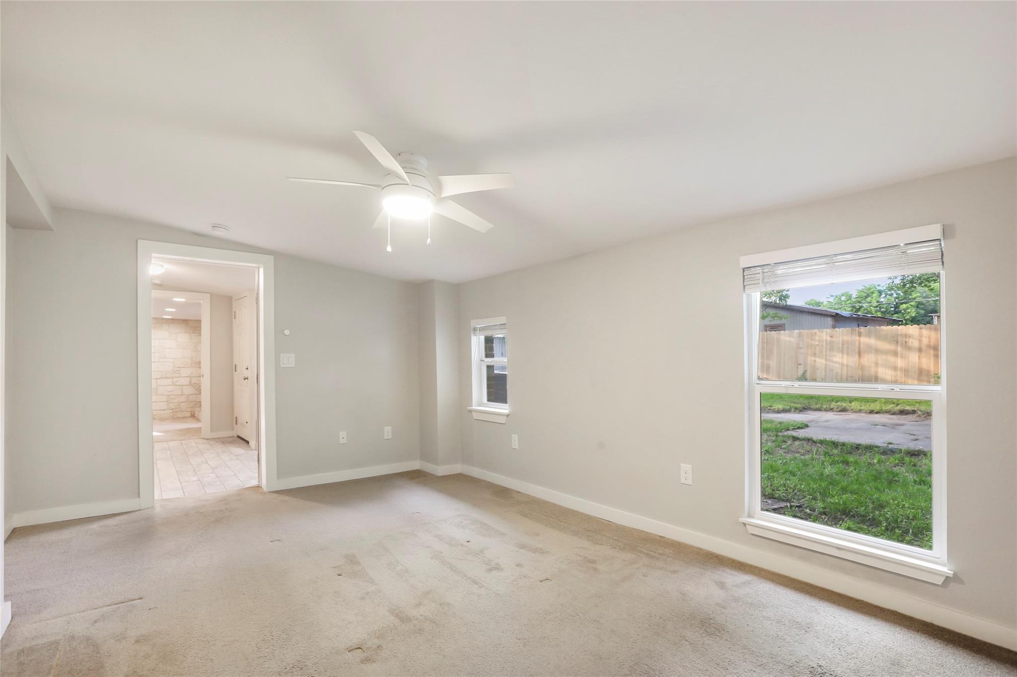 602 W Grady Dr Property Photo 18