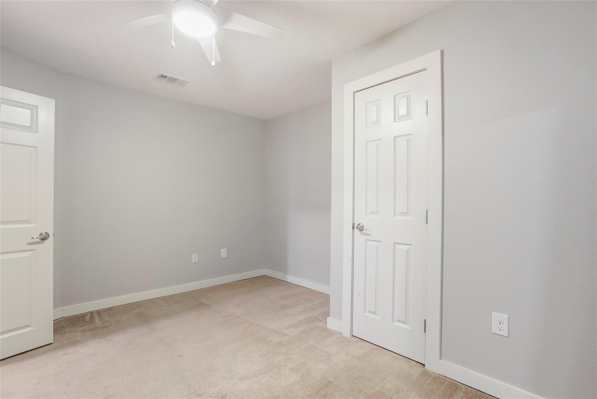 602 W Grady Dr Property Photo 23