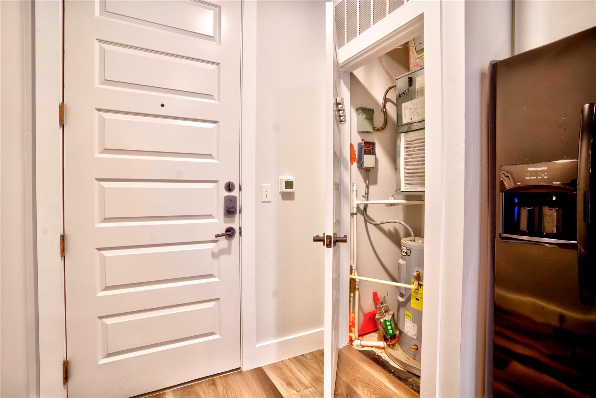 2220 Webberville Rd #219 Property Photo 17