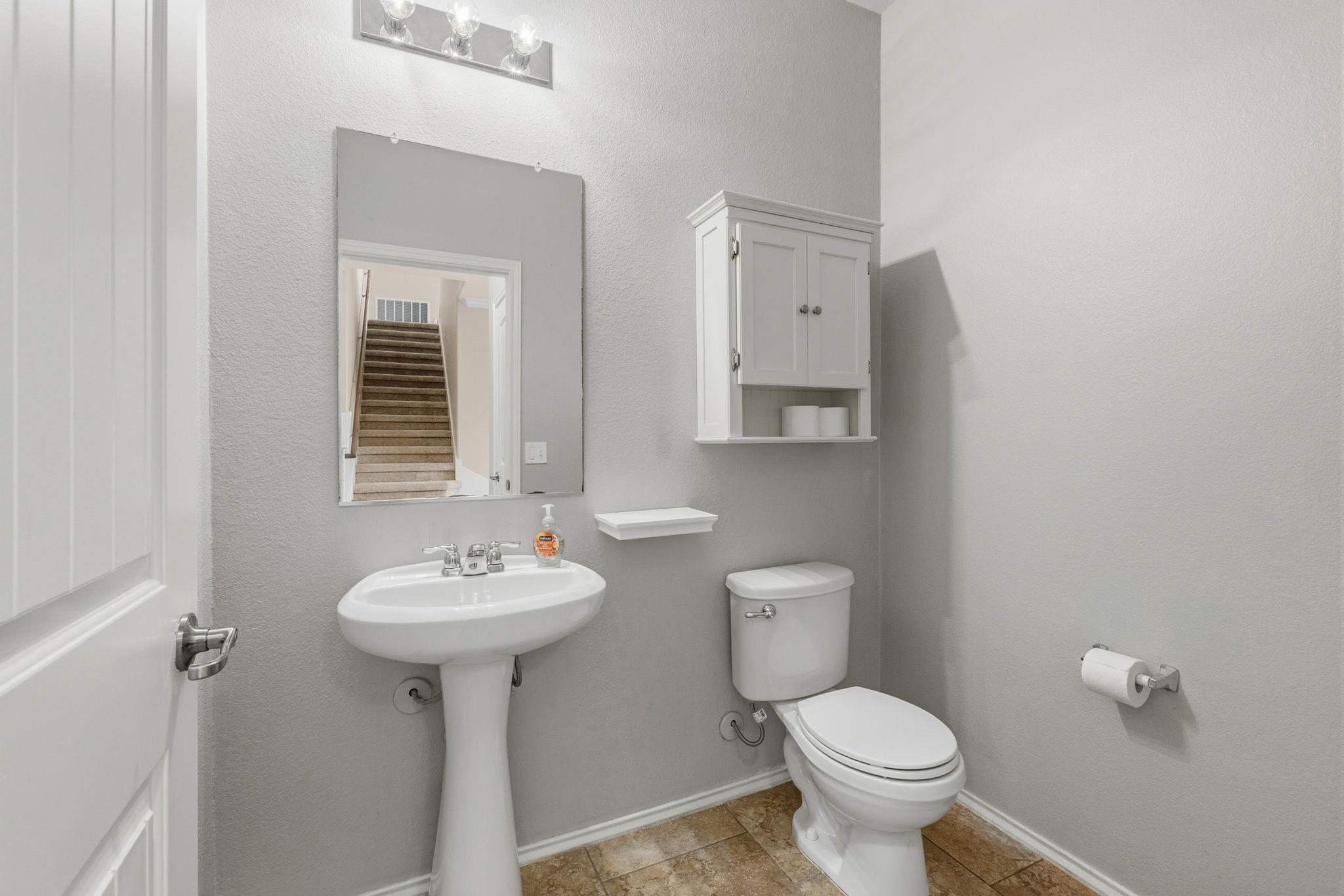 10217 Pinnacle Crest Loop Property Photo 10