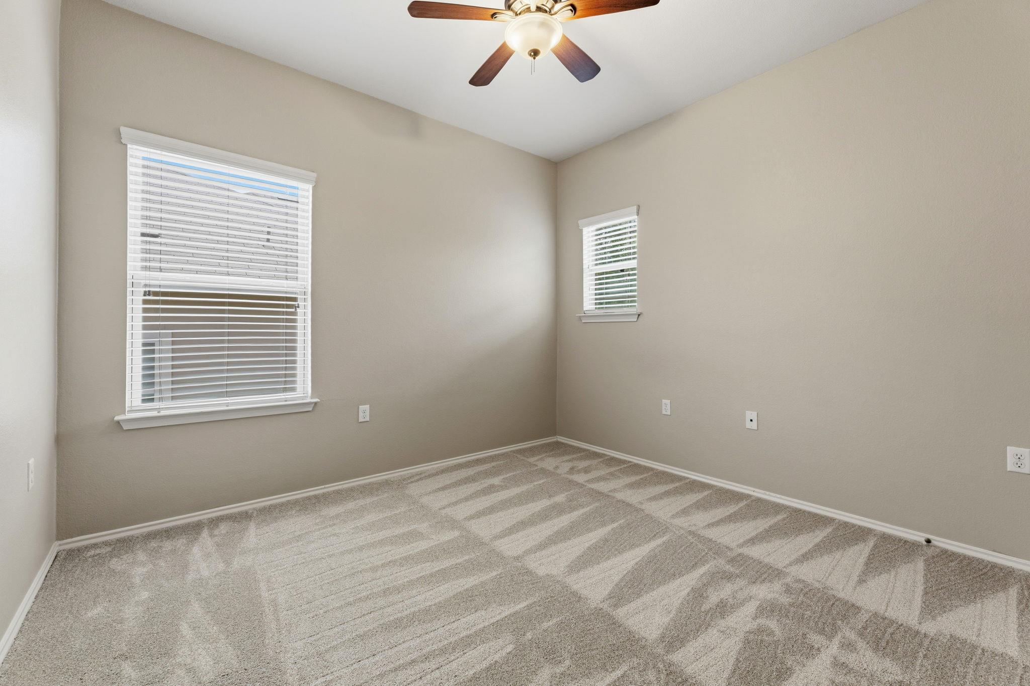 10217 Pinnacle Crest Loop Property Photo 35