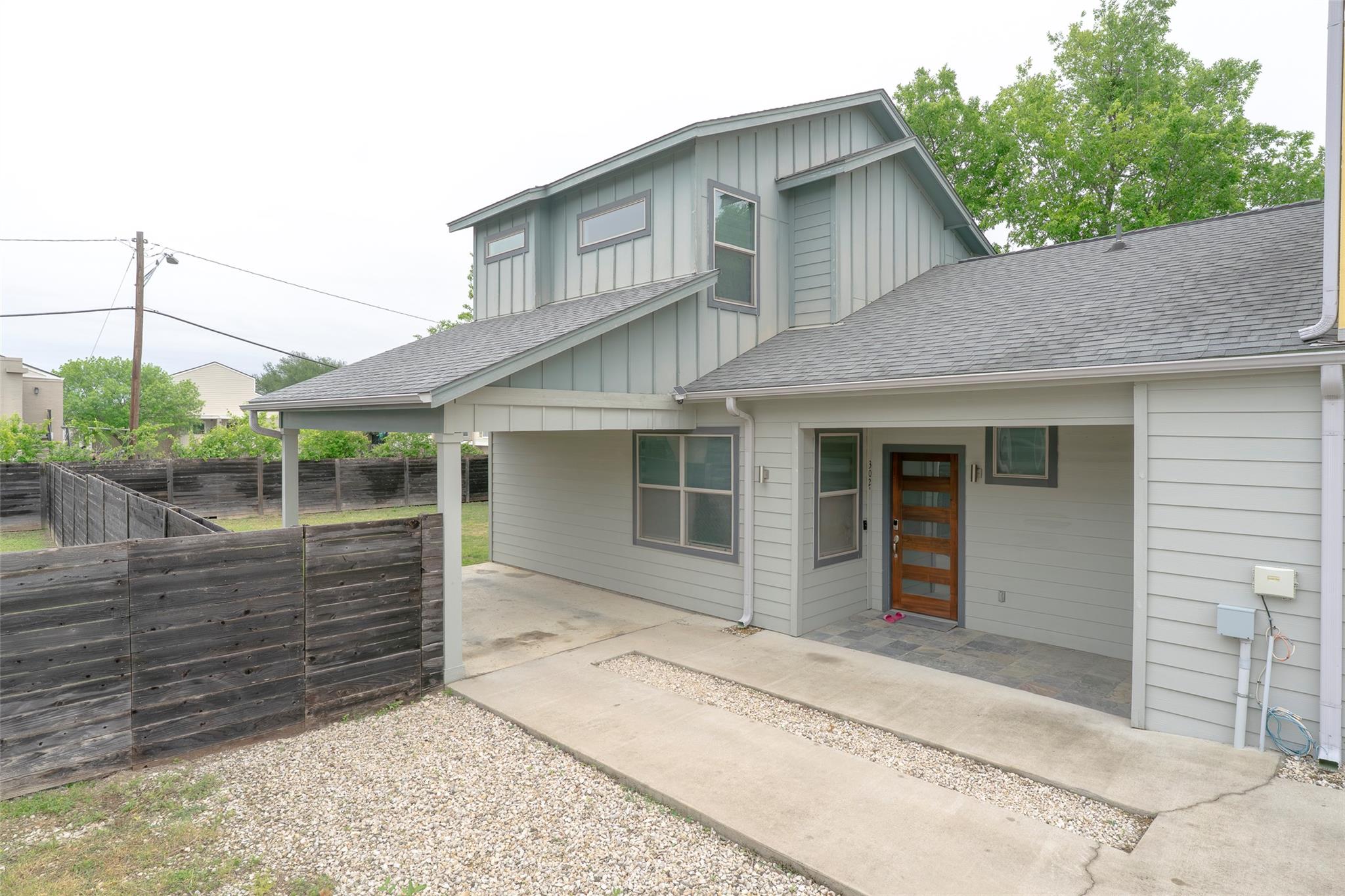 302 Delmar Ave #B Property Photo 1