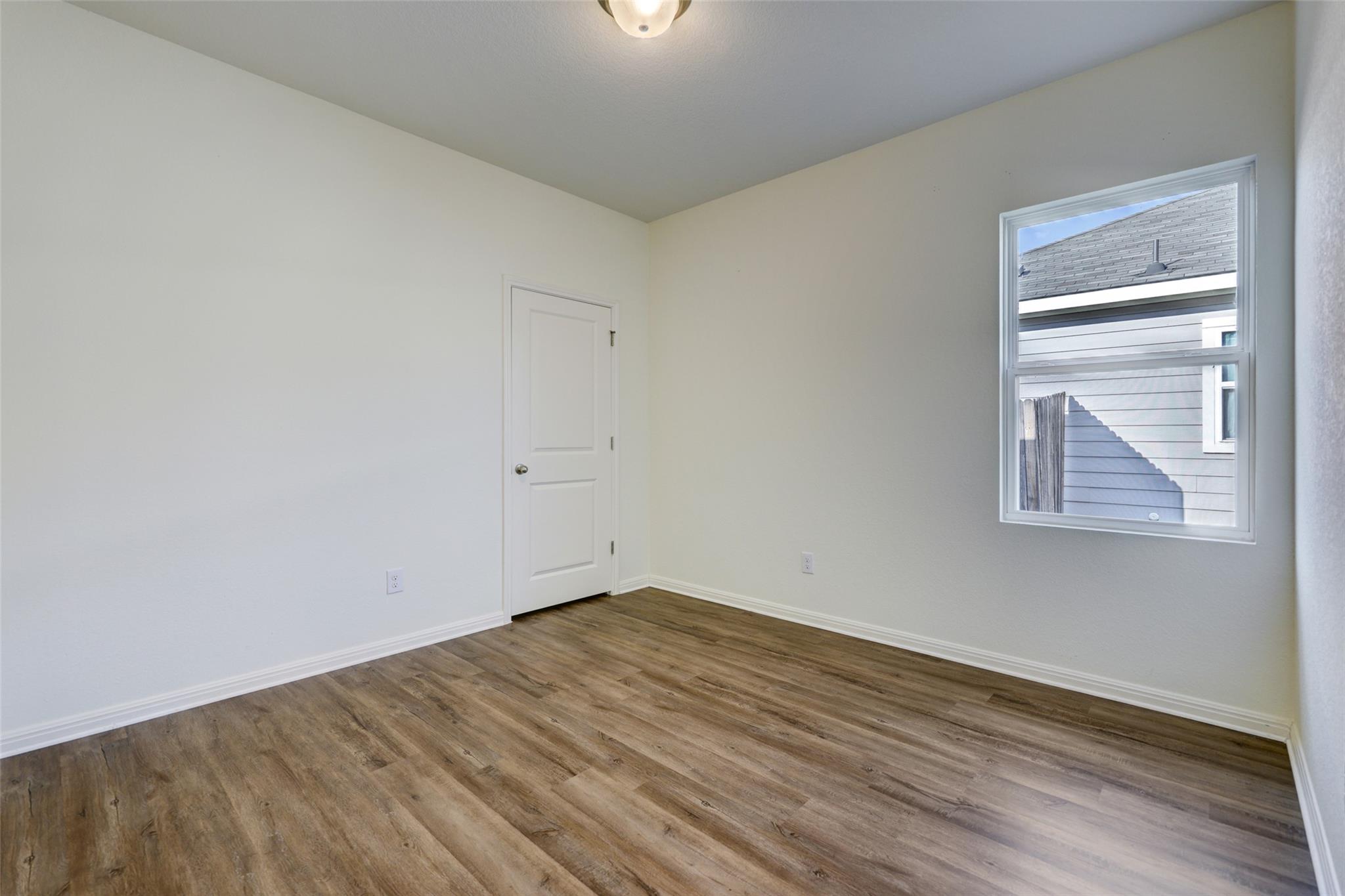 210 Seneca Loop Property Photo 12