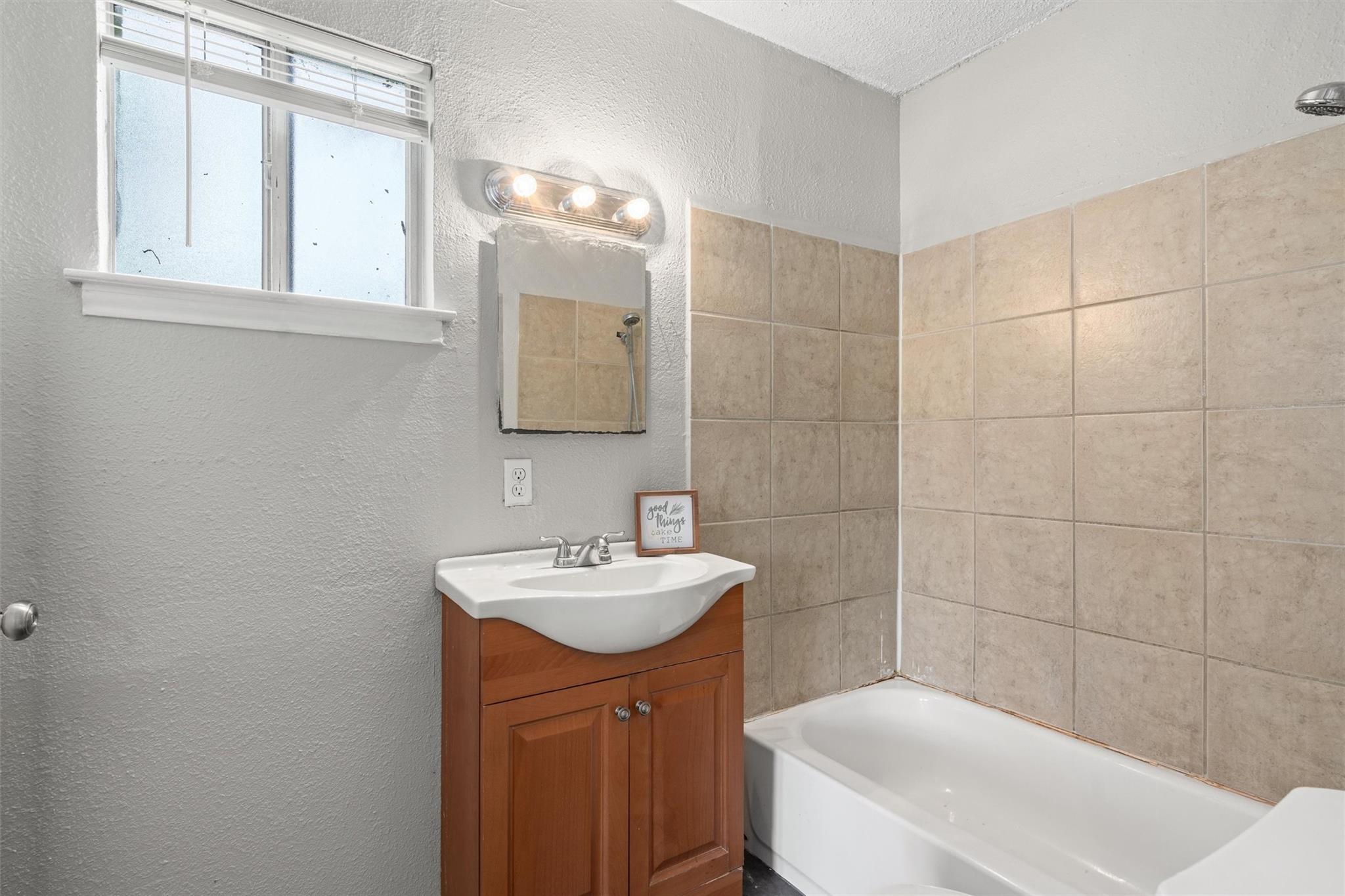 203 E Anderson Ave A Property Photo 12