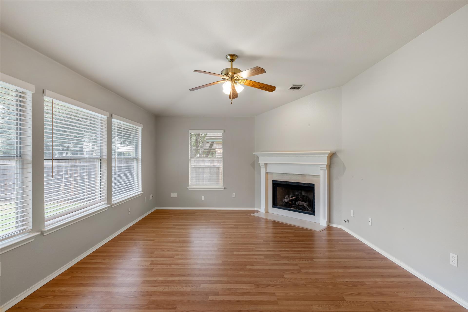 4725 Tello Path Property Photo 17