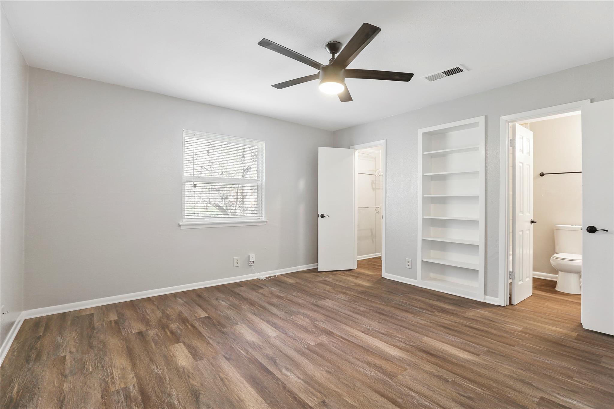 1408 Valleyridge Cir #102 Property Photo 14