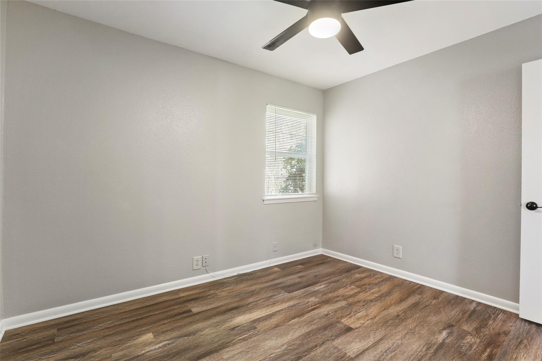 1408 Valleyridge Cir #102 Property Photo 19