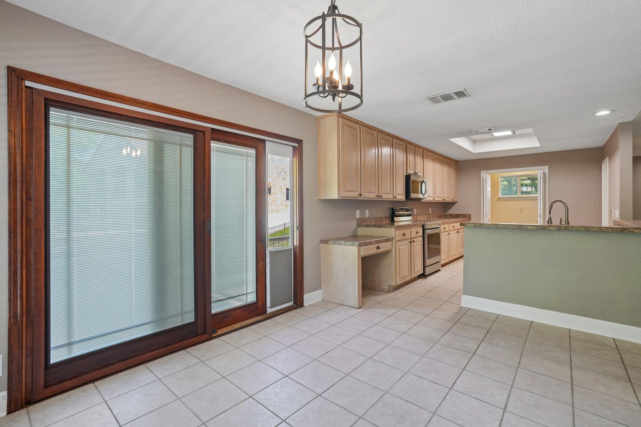 716 River Cliff Dr Property Photo 11