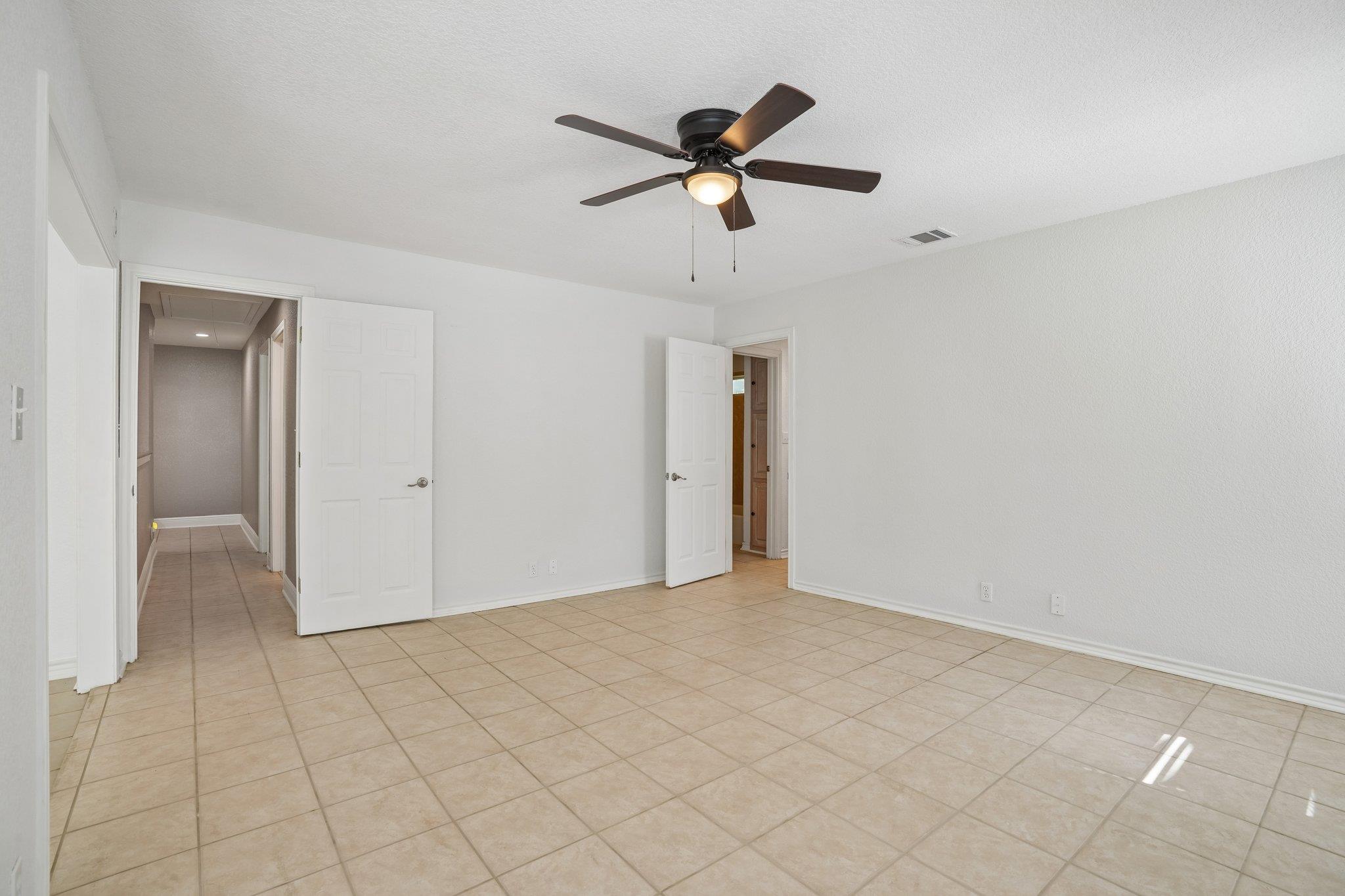 716 River Cliff Dr Property Photo 14