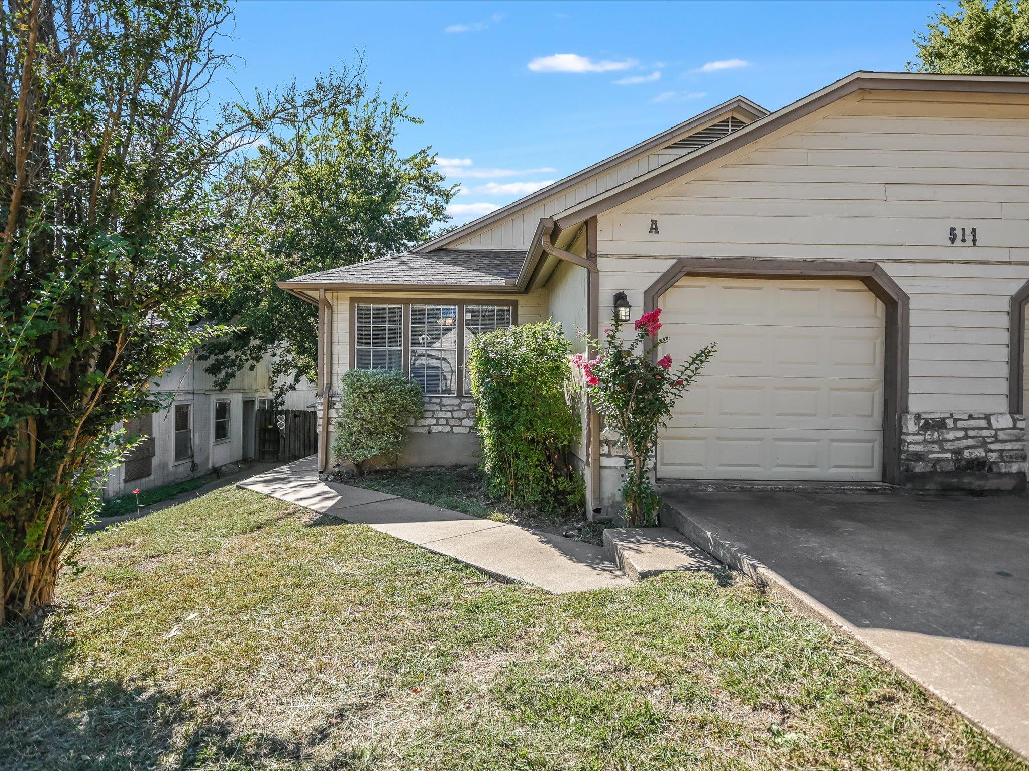 511 Cutty Trl #a Property Photo 1