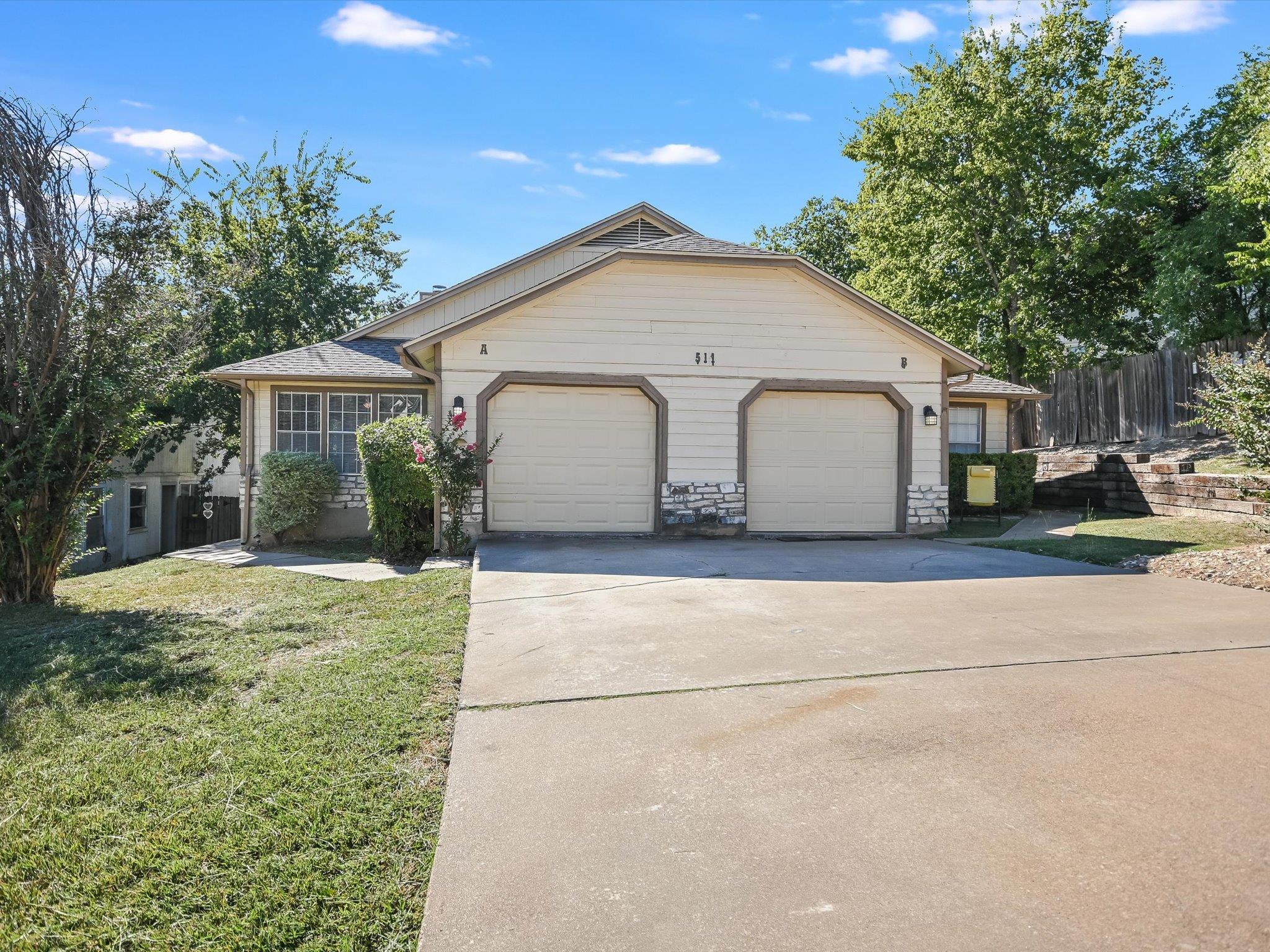 511 Cutty Trl #a Property Photo 2