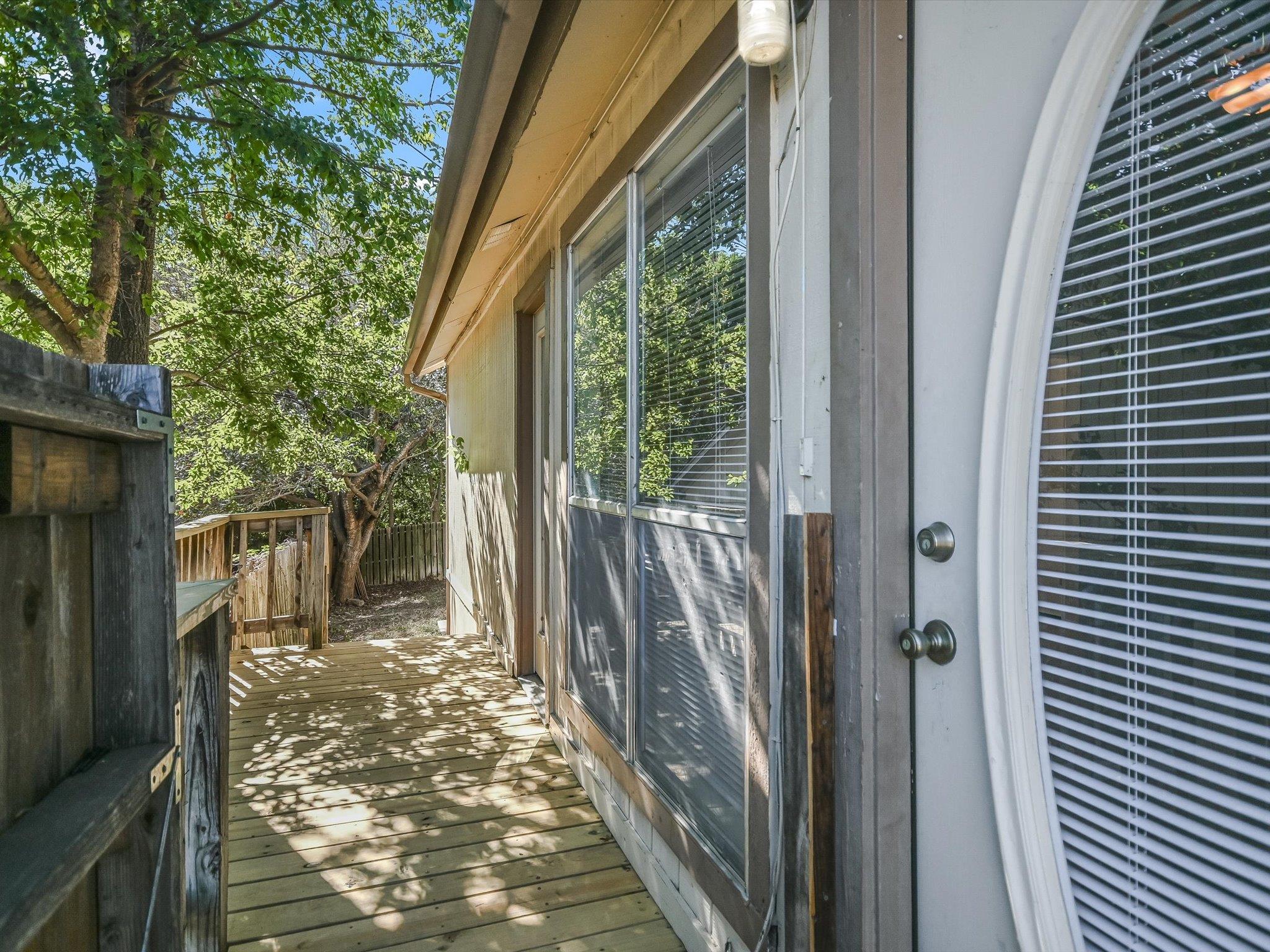 511 Cutty Trl #a Property Photo 3