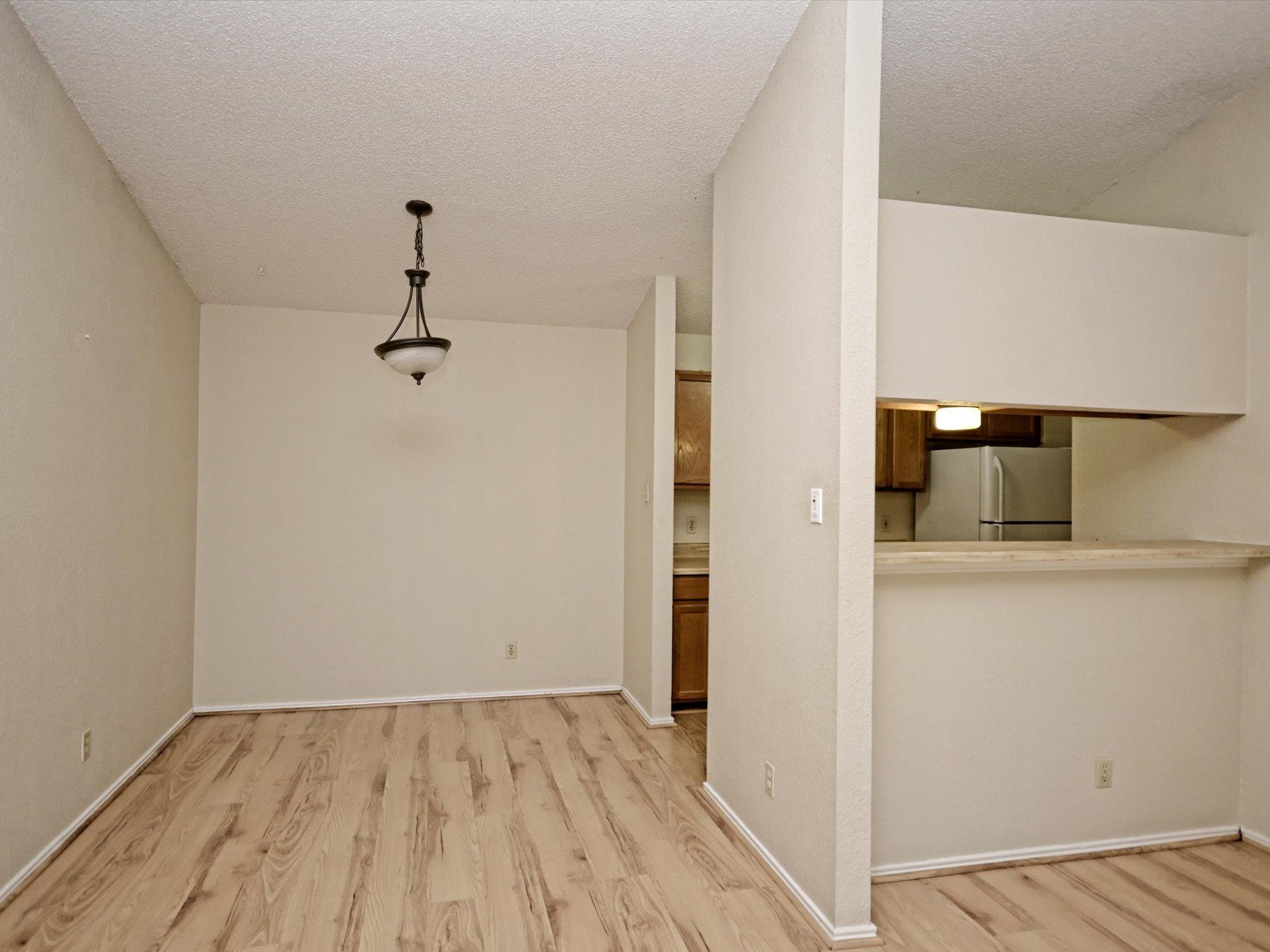 511 Cutty Trl #a Property Photo 8