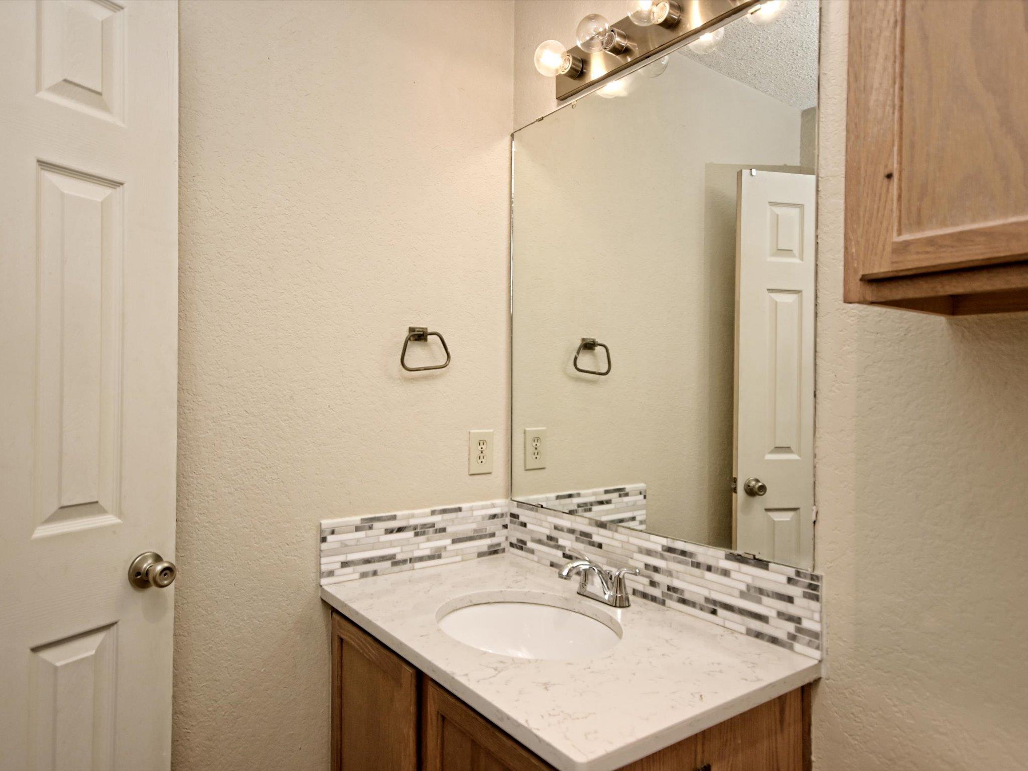 511 Cutty Trl #a Property Photo 13