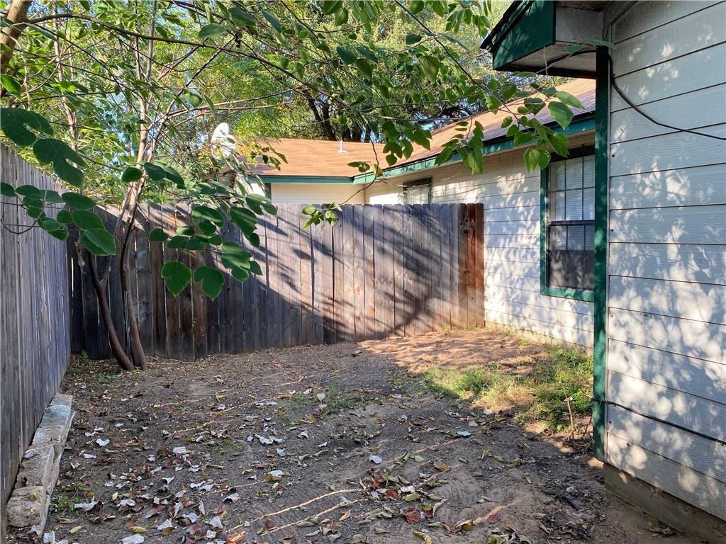 204 Hall St #a Property Photo 9