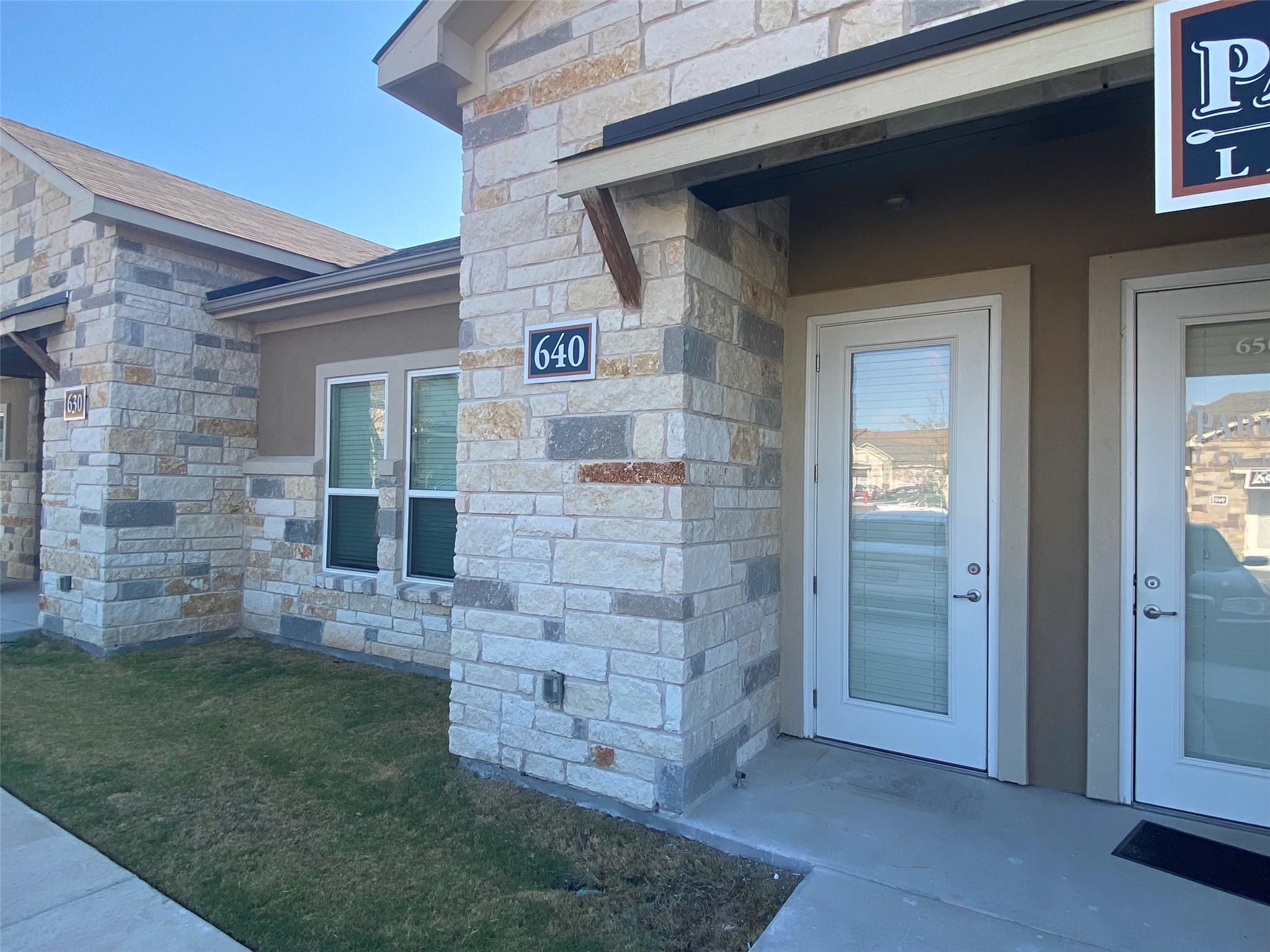 1000 Gattis School Rd #640 Property Photo 1
