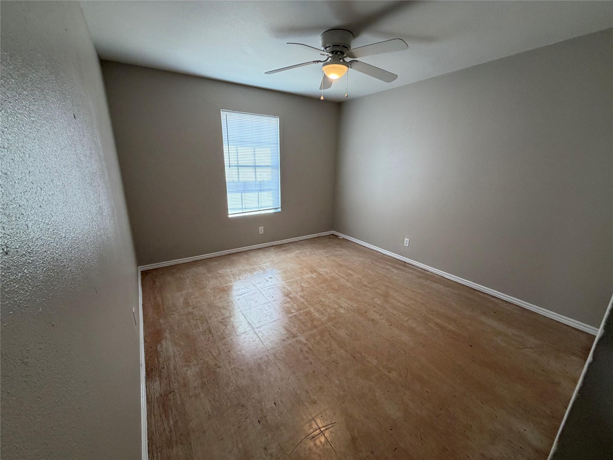 830 W Hutchins Pl Property Photo 2