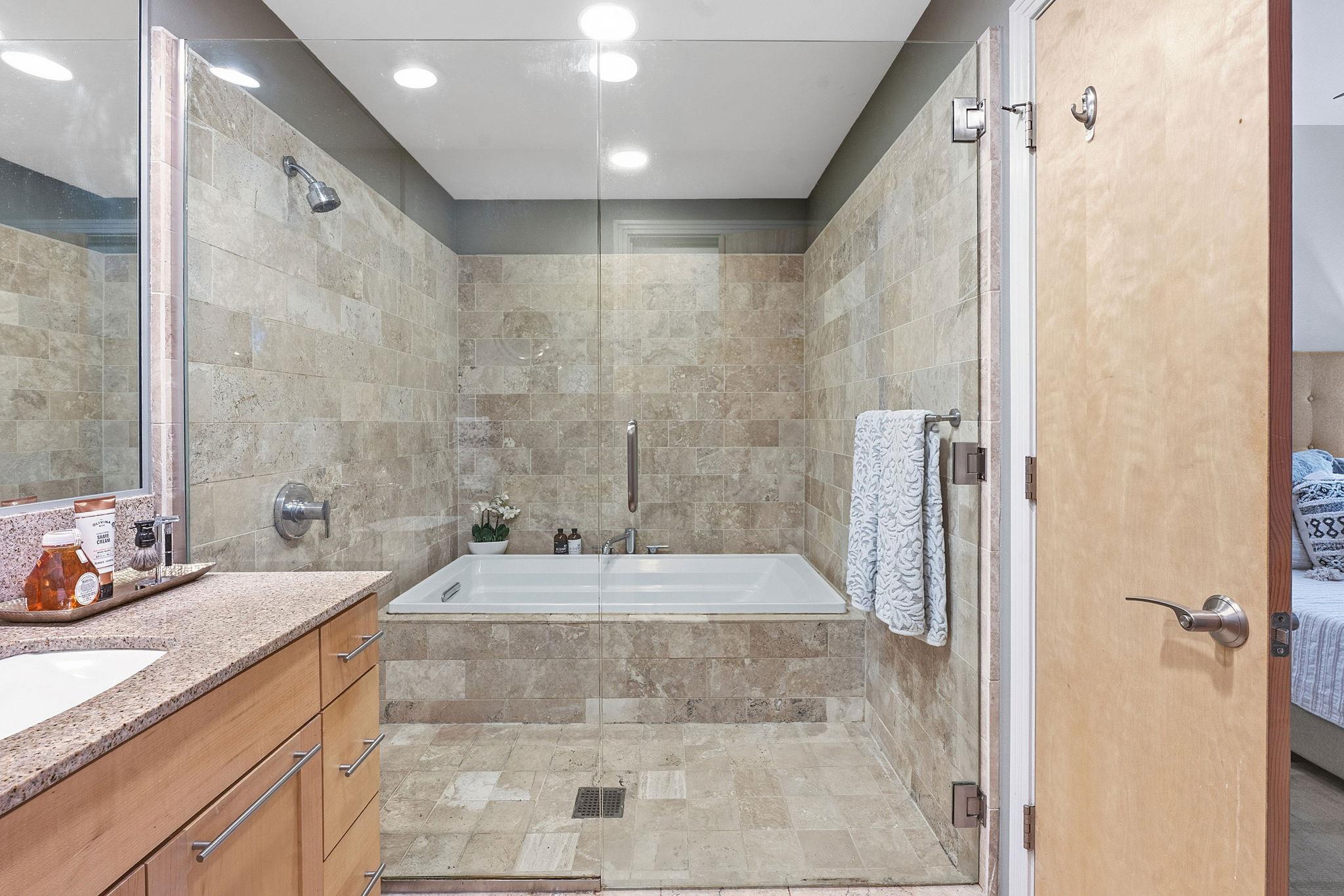 1600 Barton Springs Rd #5103 Property Photo 20
