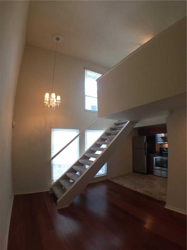 2800 Cole St 214c Property Photo 17