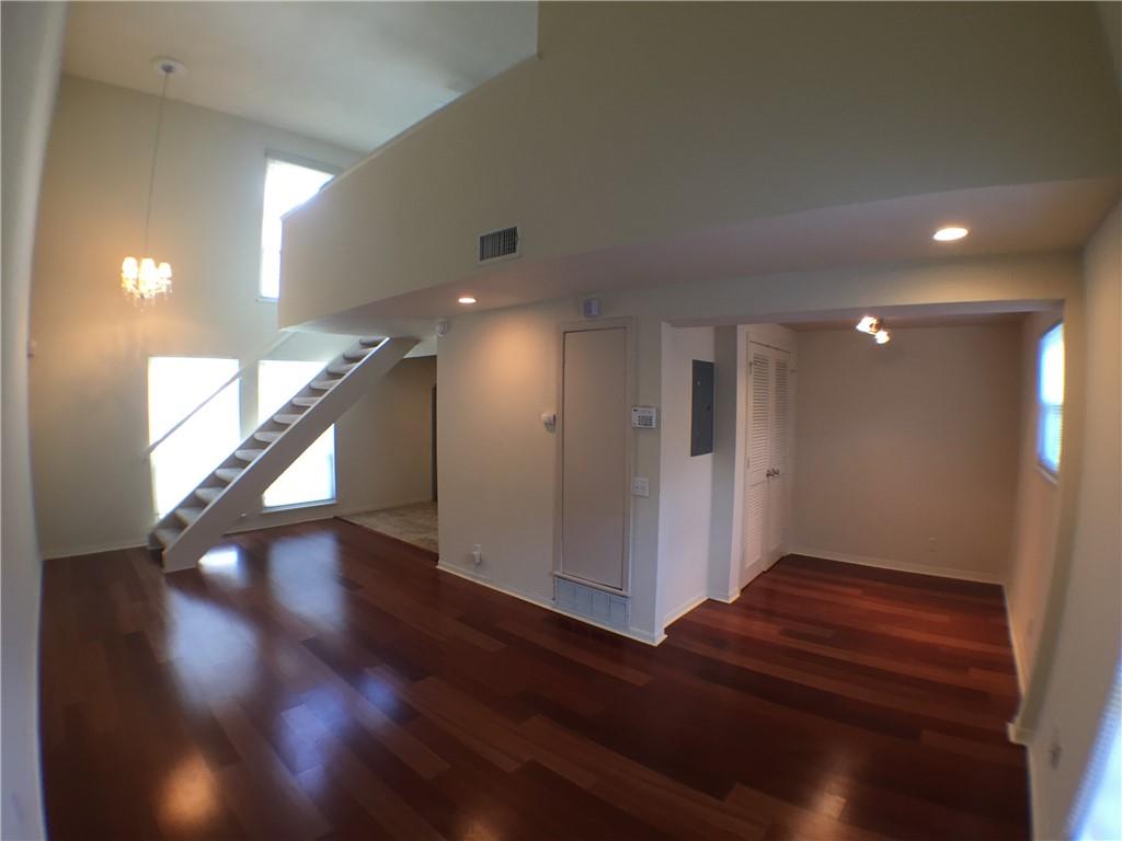 2800 Cole St 214c Property Photo 24