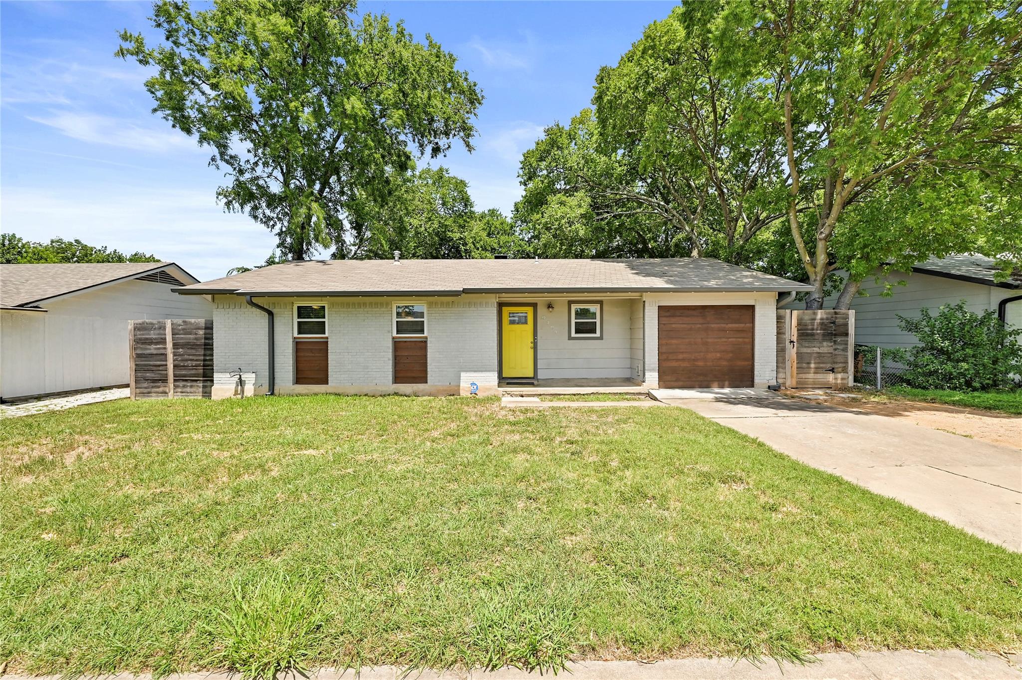 9702 Oriole Dr Property Photo 1