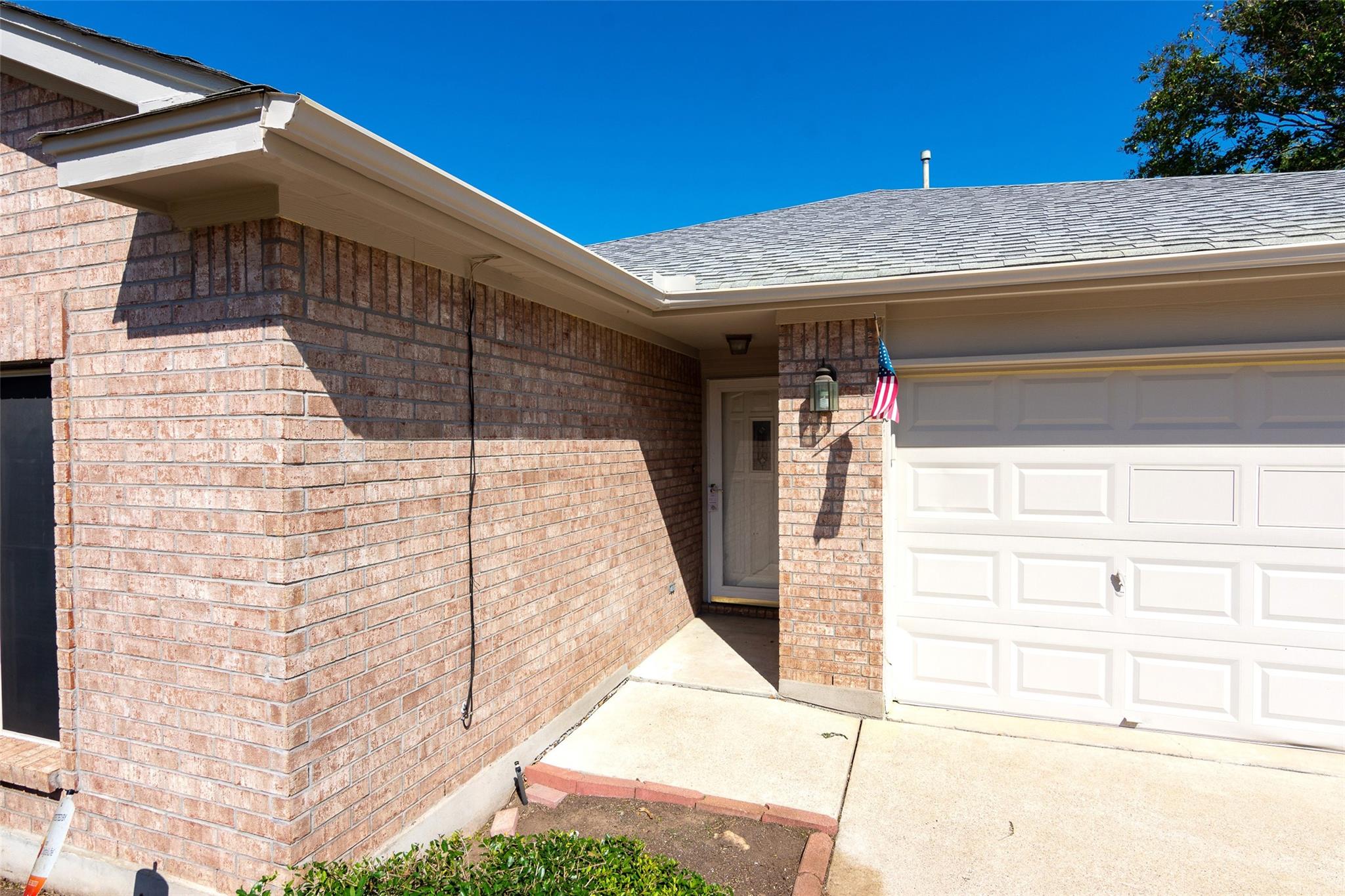 2321 Friarcreek Loop Property Photo 2