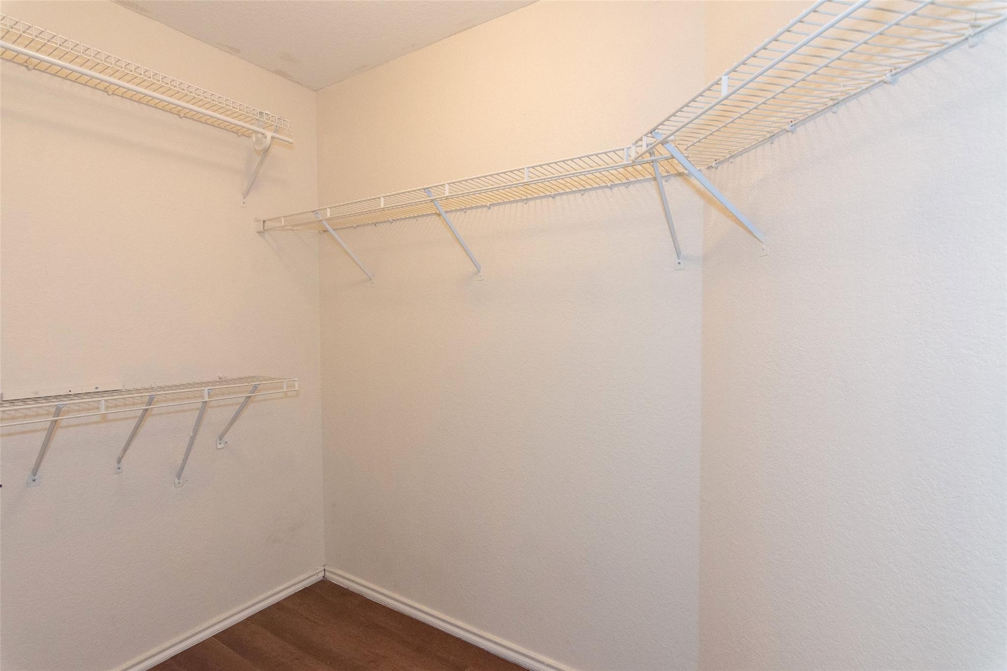 2321 Friarcreek Loop Property Photo 18