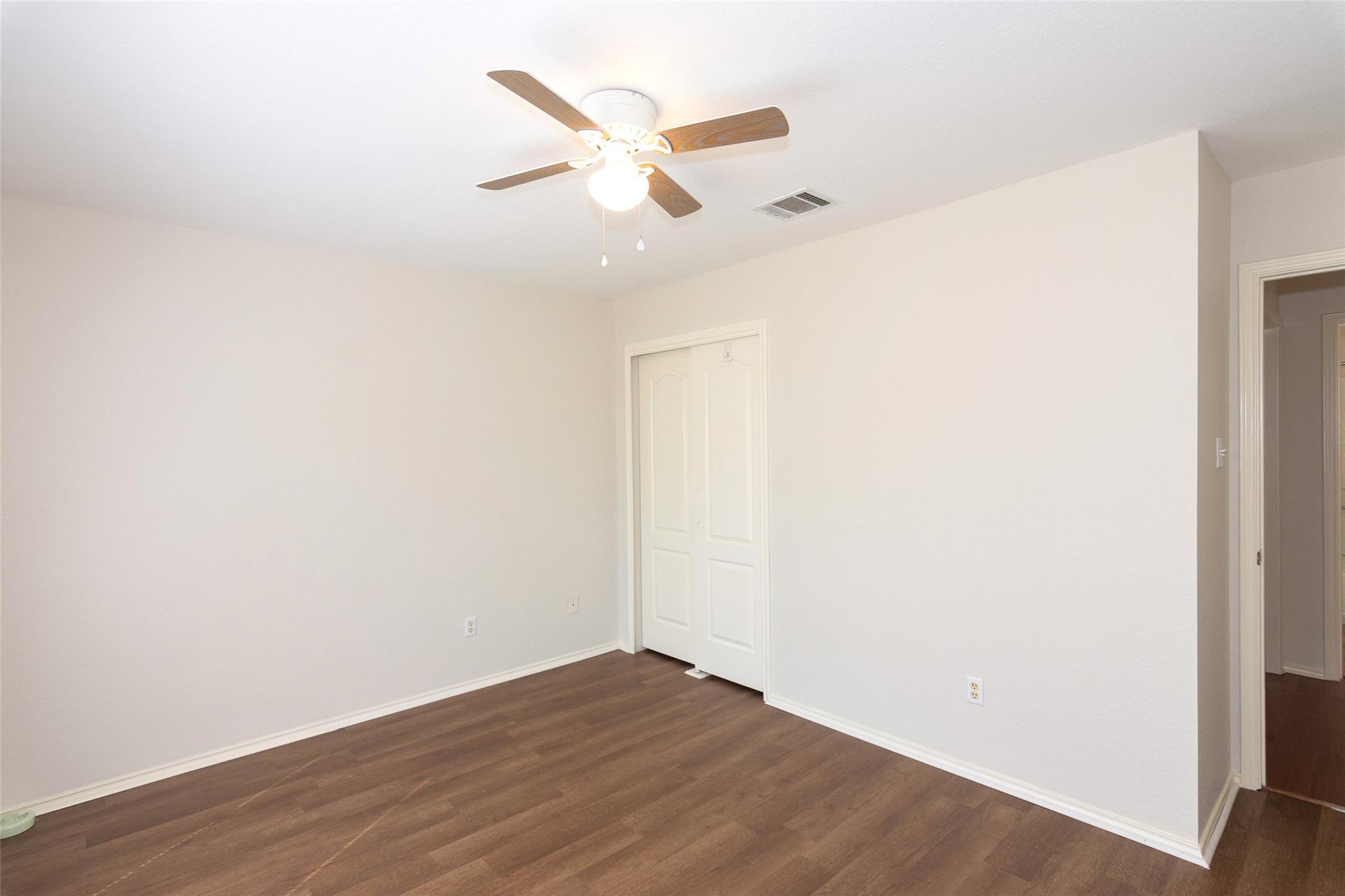 2321 Friarcreek Loop Property Photo 20