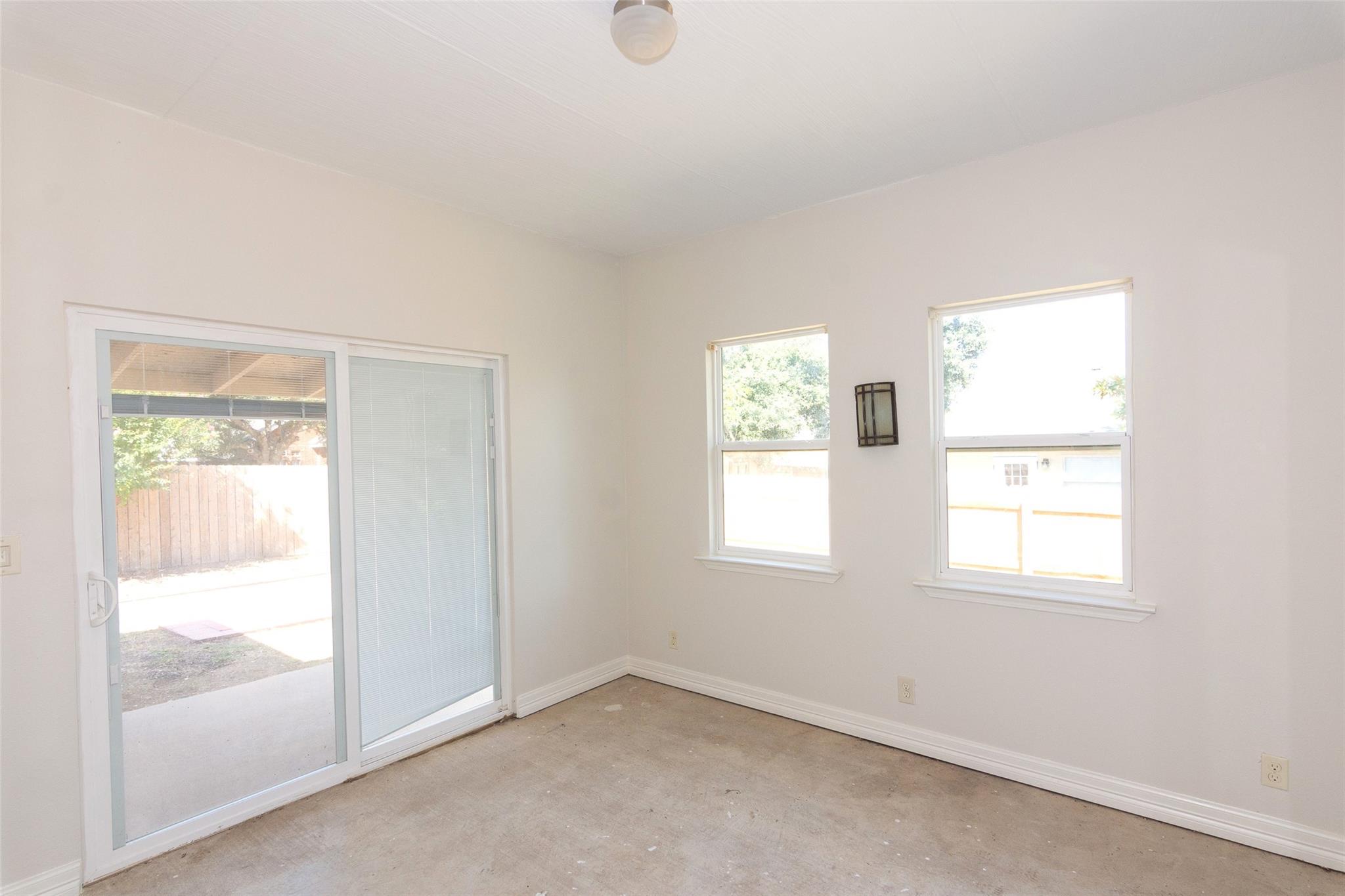 2321 Friarcreek Loop Property Photo 25