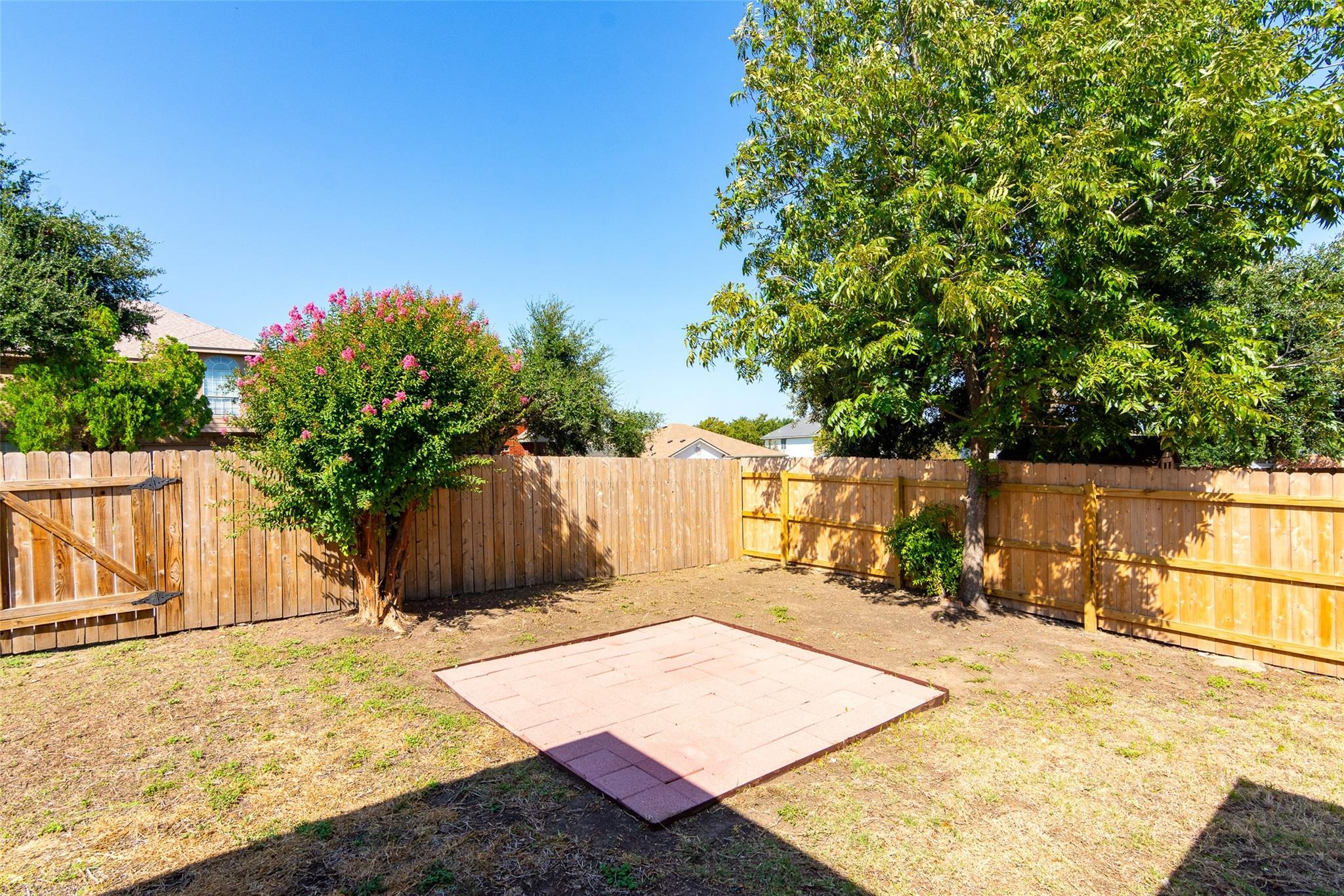 2321 Friarcreek Loop Property Photo 31