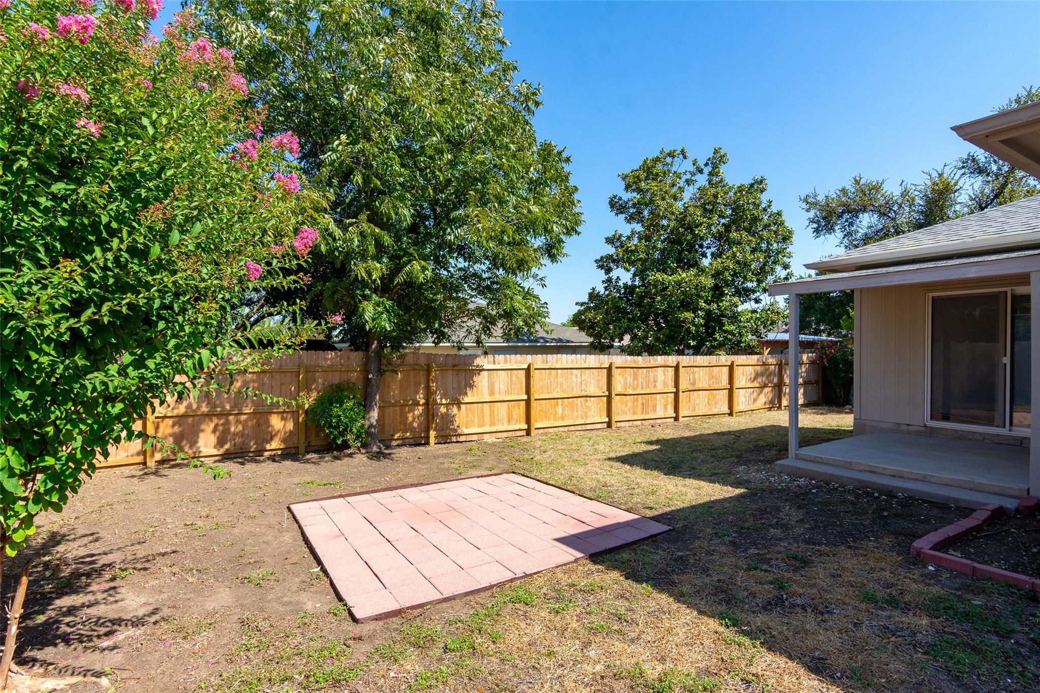 2321 Friarcreek Loop Property Photo 32