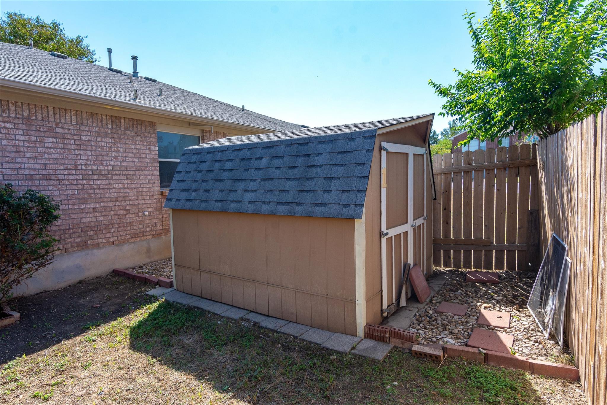 2321 Friarcreek Loop Property Photo 34