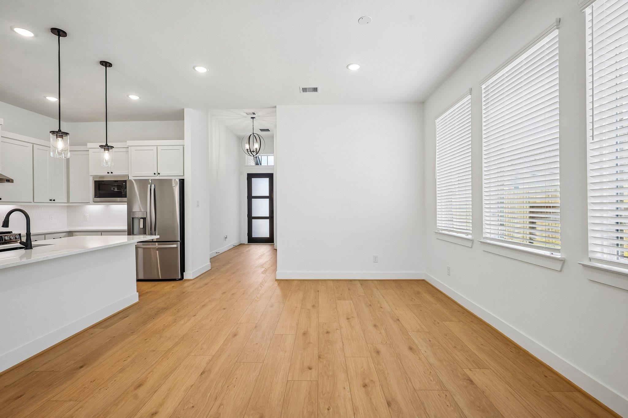 17804 Rolling Dr Property Photo 7