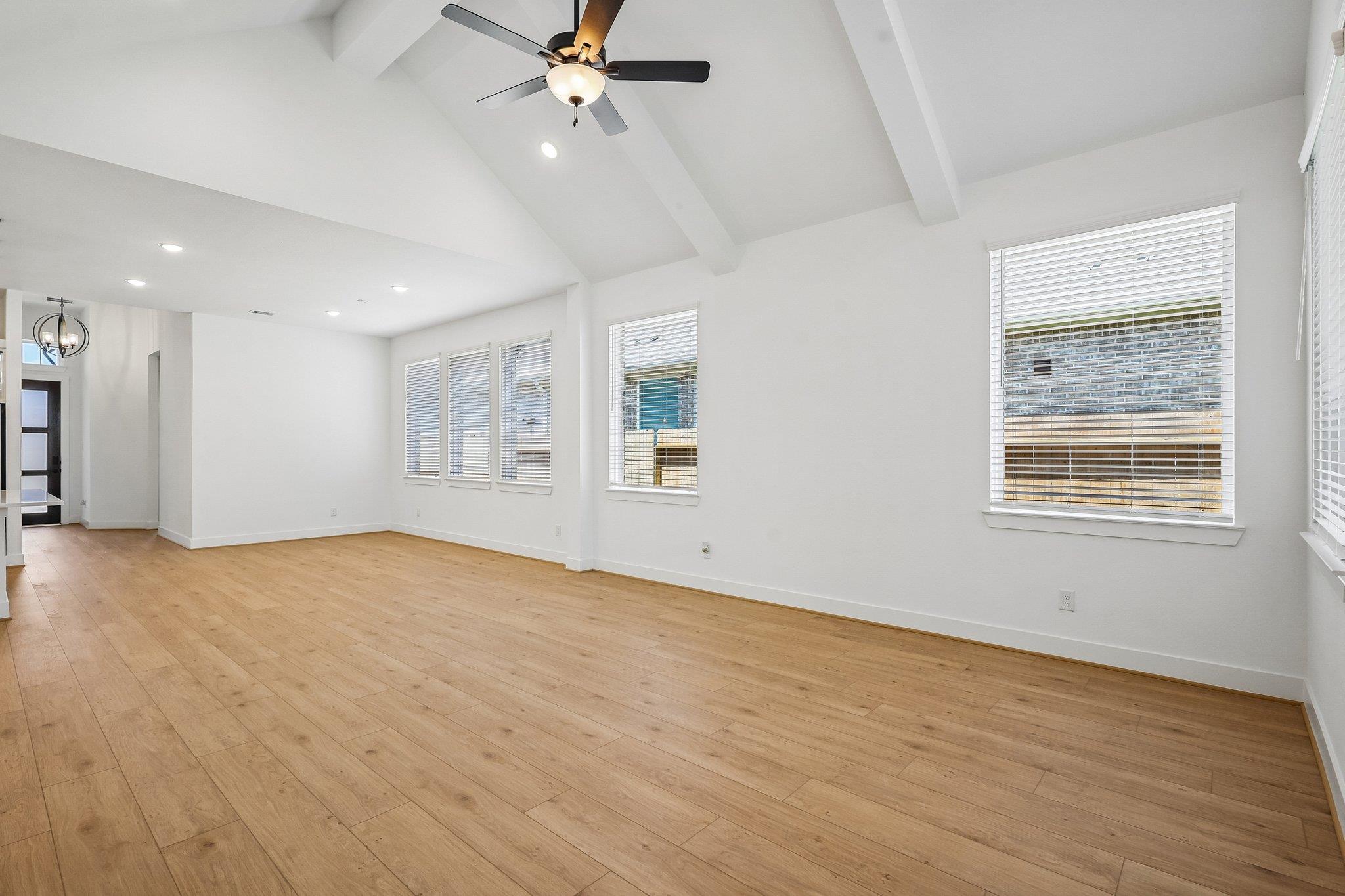 17804 Rolling Dr Property Photo 13