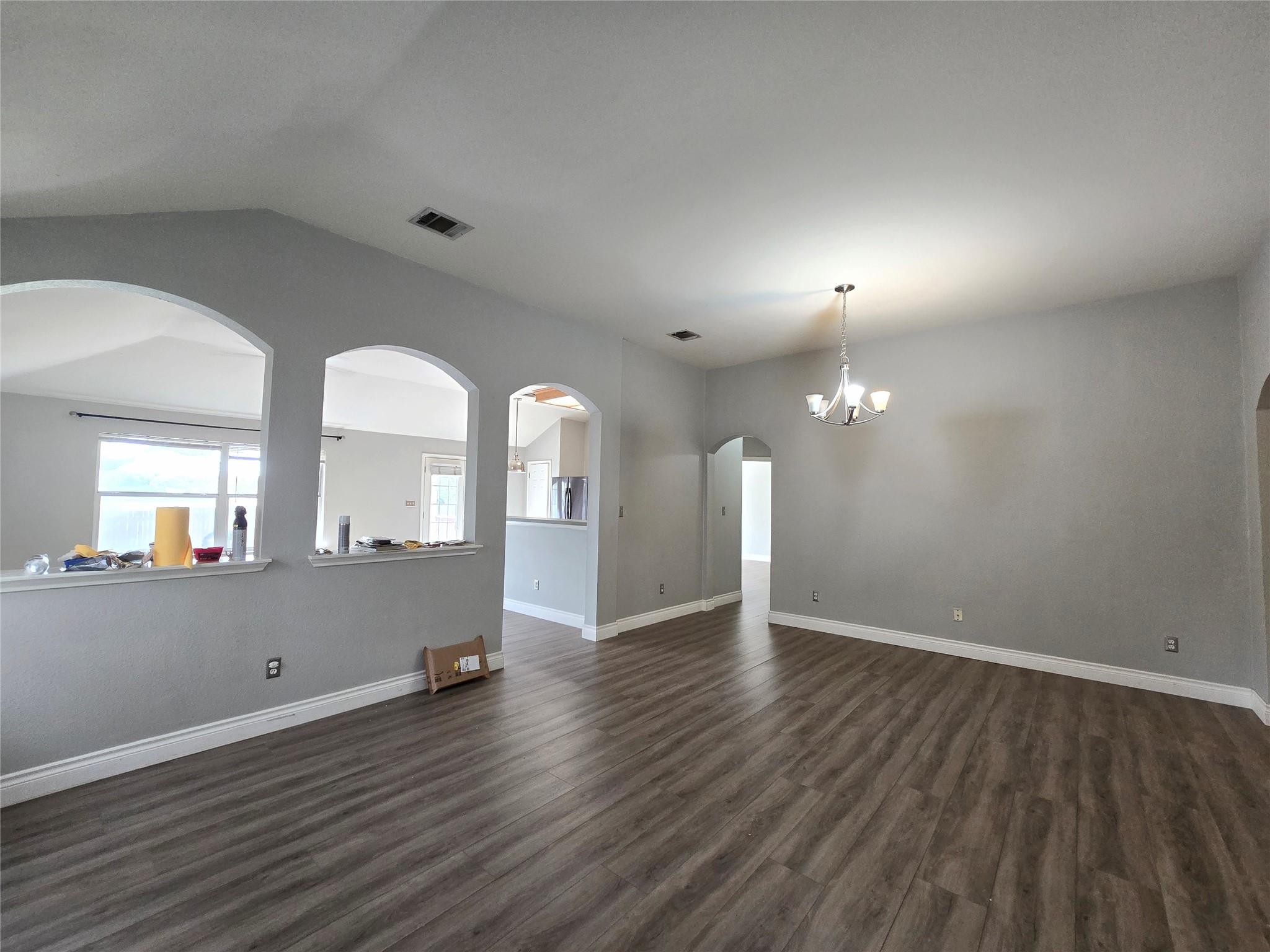 1407 Brighton Bend Ln Property Photo 5