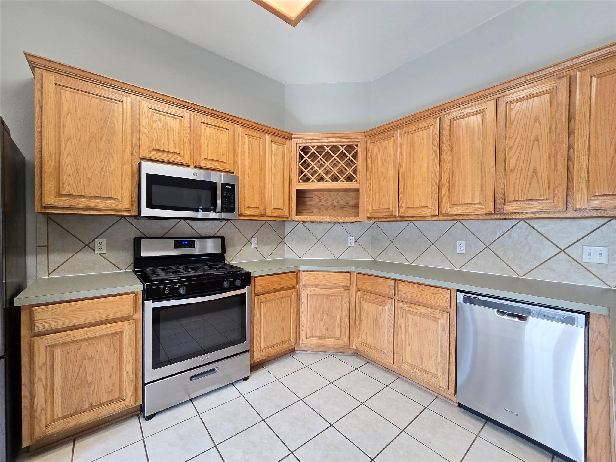 1407 Brighton Bend Ln Property Photo 6