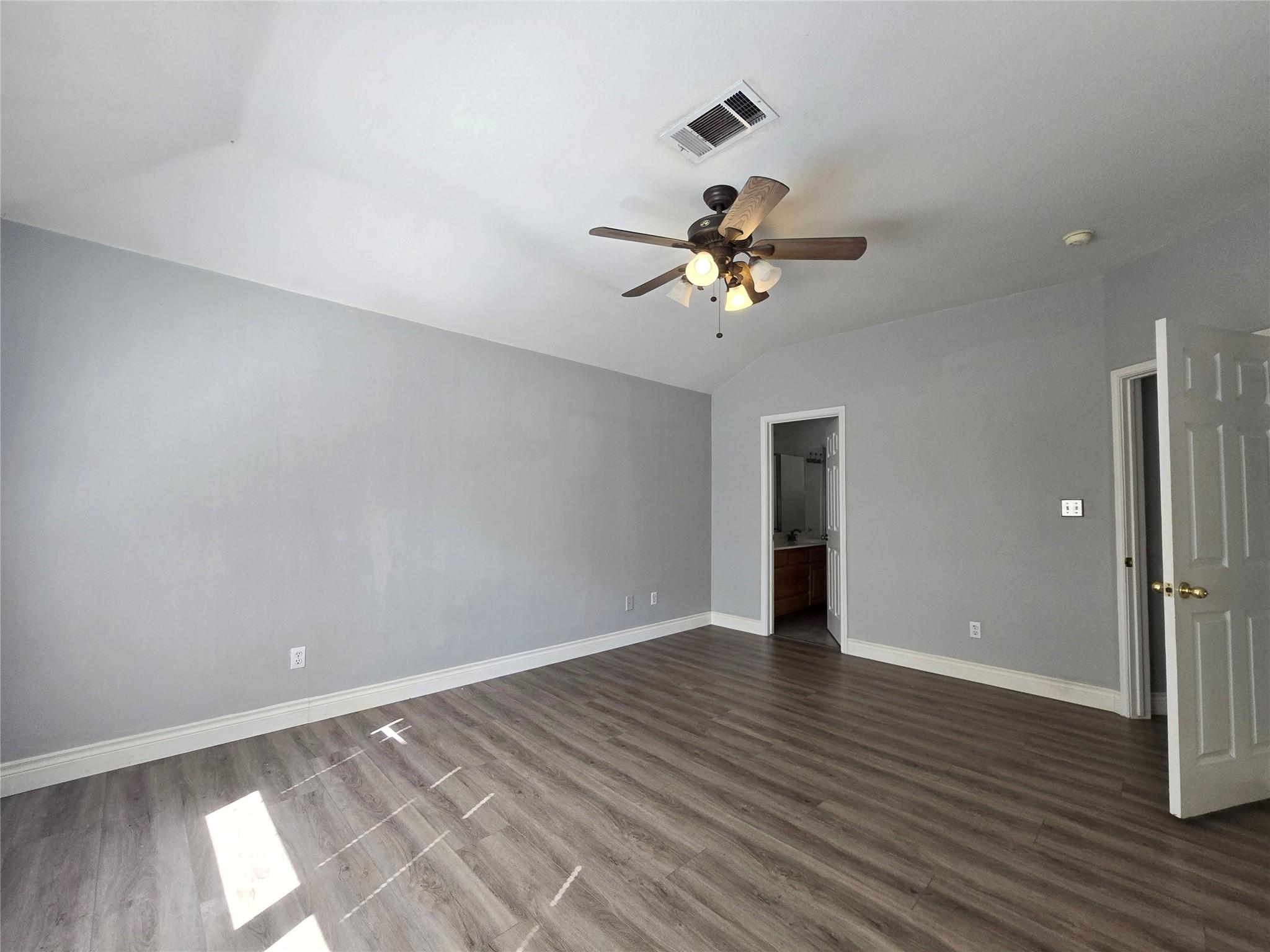 1407 Brighton Bend Ln Property Photo 11