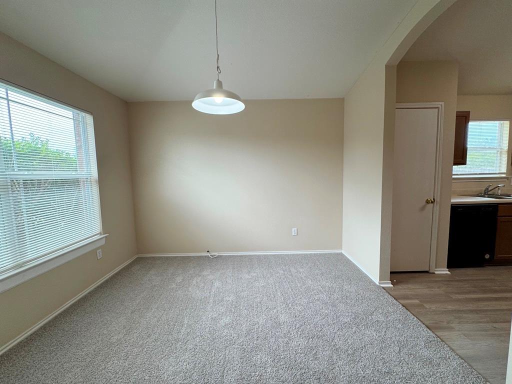 209 Katy B Ln Property Photo 4