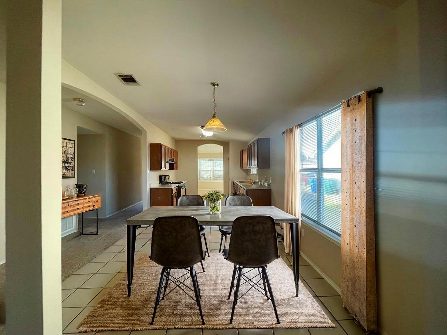 209 Katy B Ln Property Photo 12