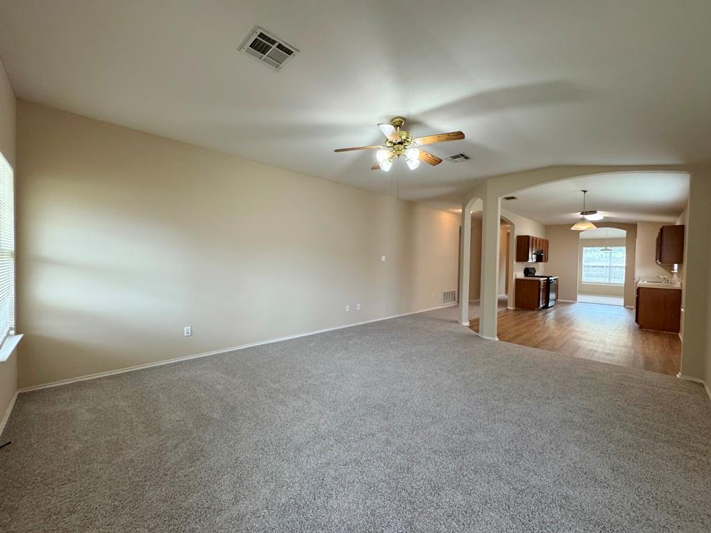 209 Katy B Ln Property Photo 15